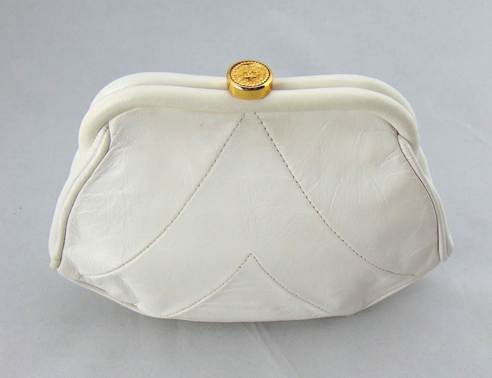 Chanel White evening bag (1 of 6)