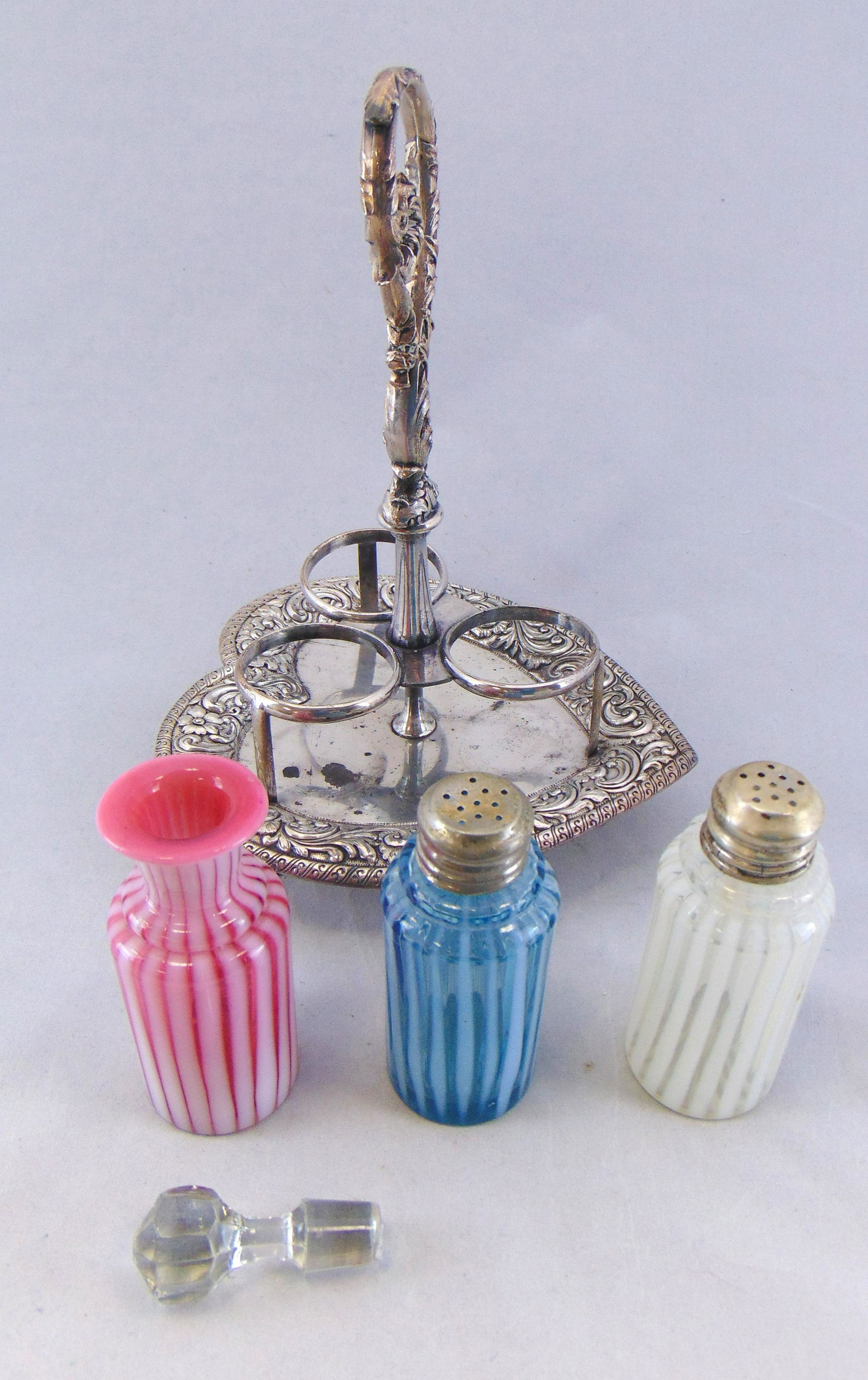 Opalescent condiment set (1 of 4)