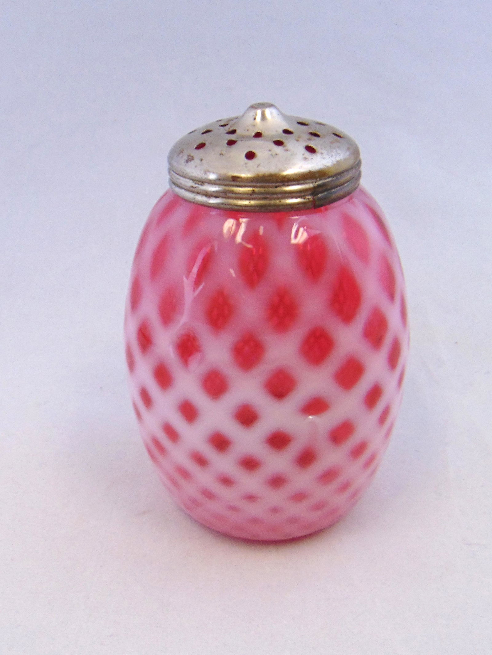 Buckeye Bubble Lattice sugar shaker (1 of 4)