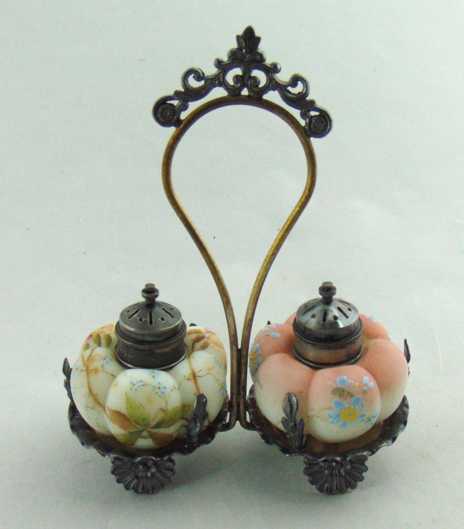 Mt. Washington condiment set (1 of 4)