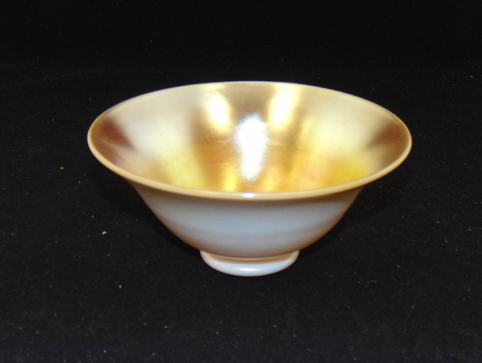 Steuben Gold Aurene on Calcite bowl (1 of 5)