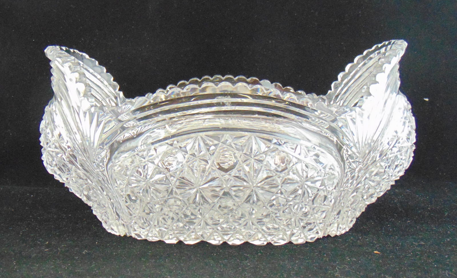 ABCG "Russian" cut glass bowl (1 of 4)