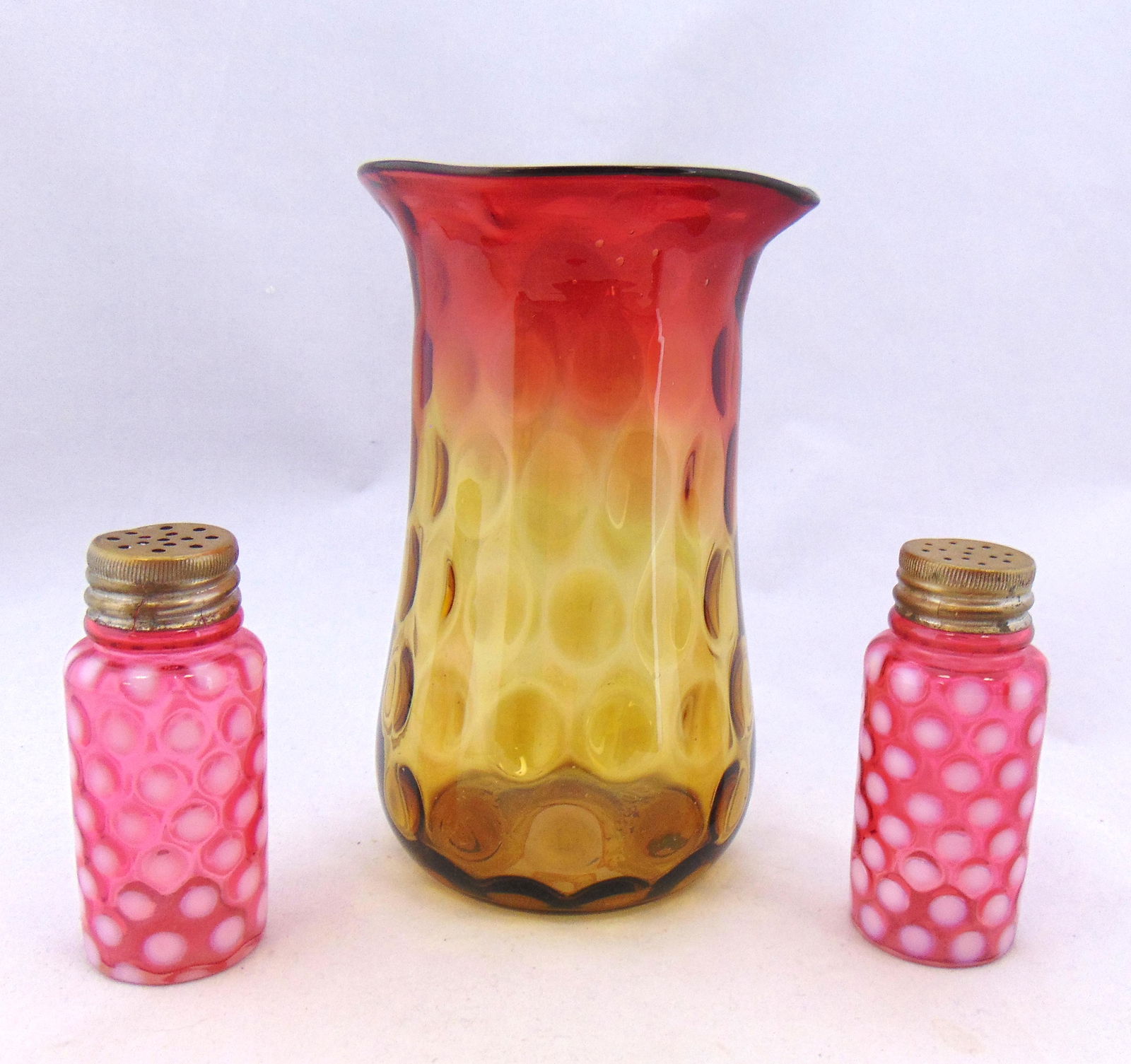 Three Amberina and cranberry items (1 of 4)