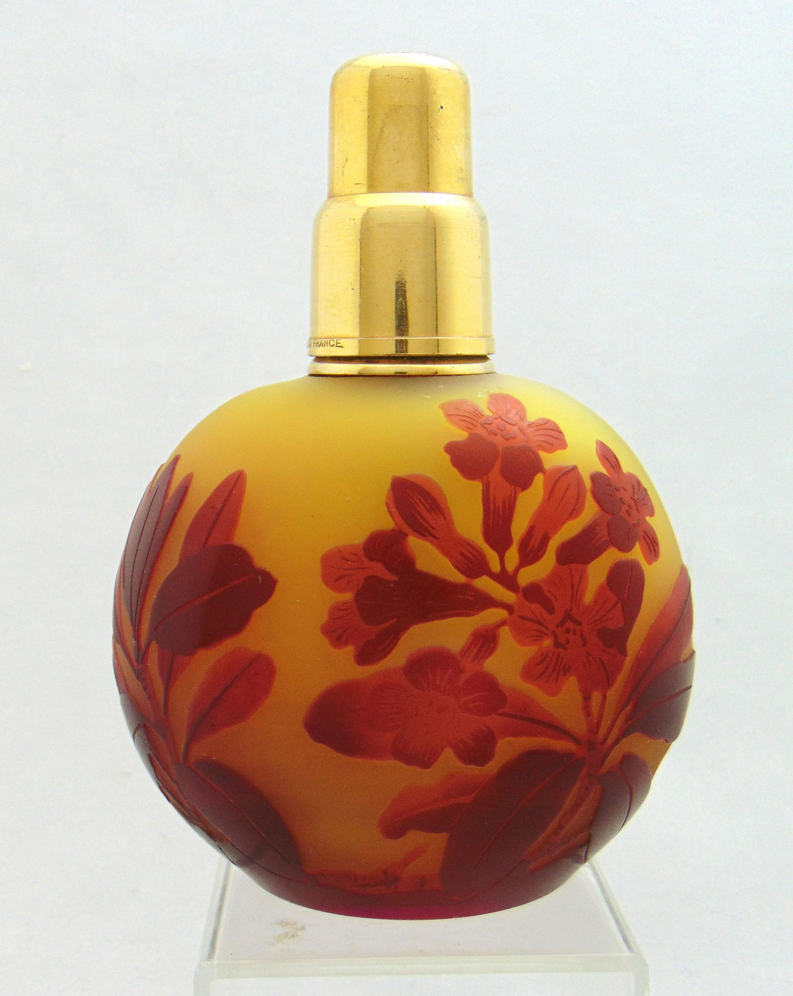 Galle French cameo glass oil lamp (1 of 6)
