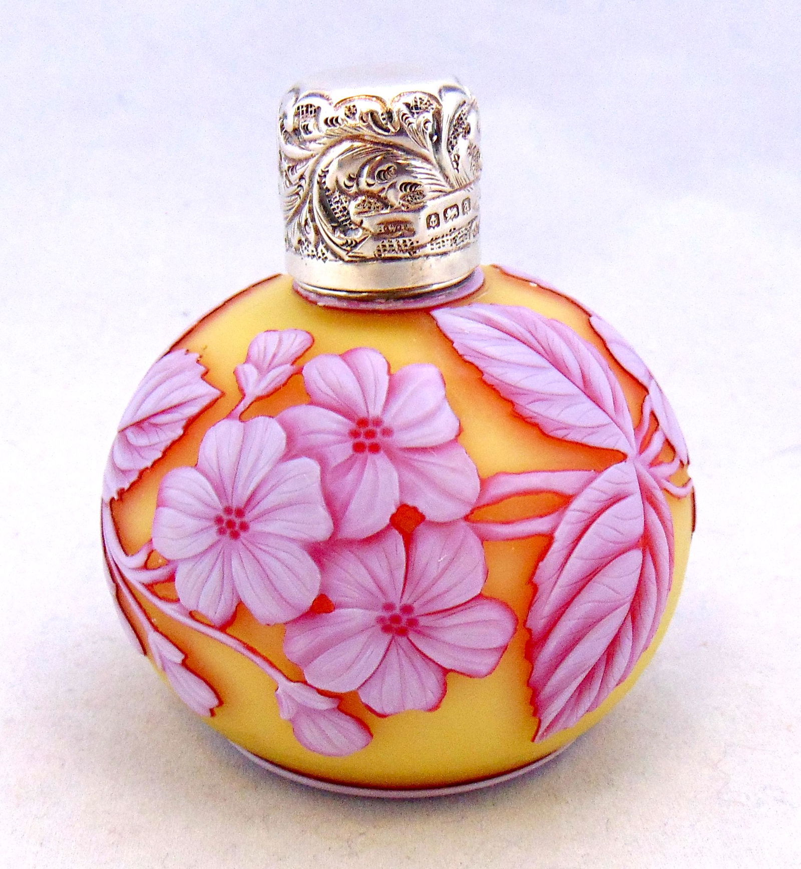 Webb three color cameo perfume (1 of 7)