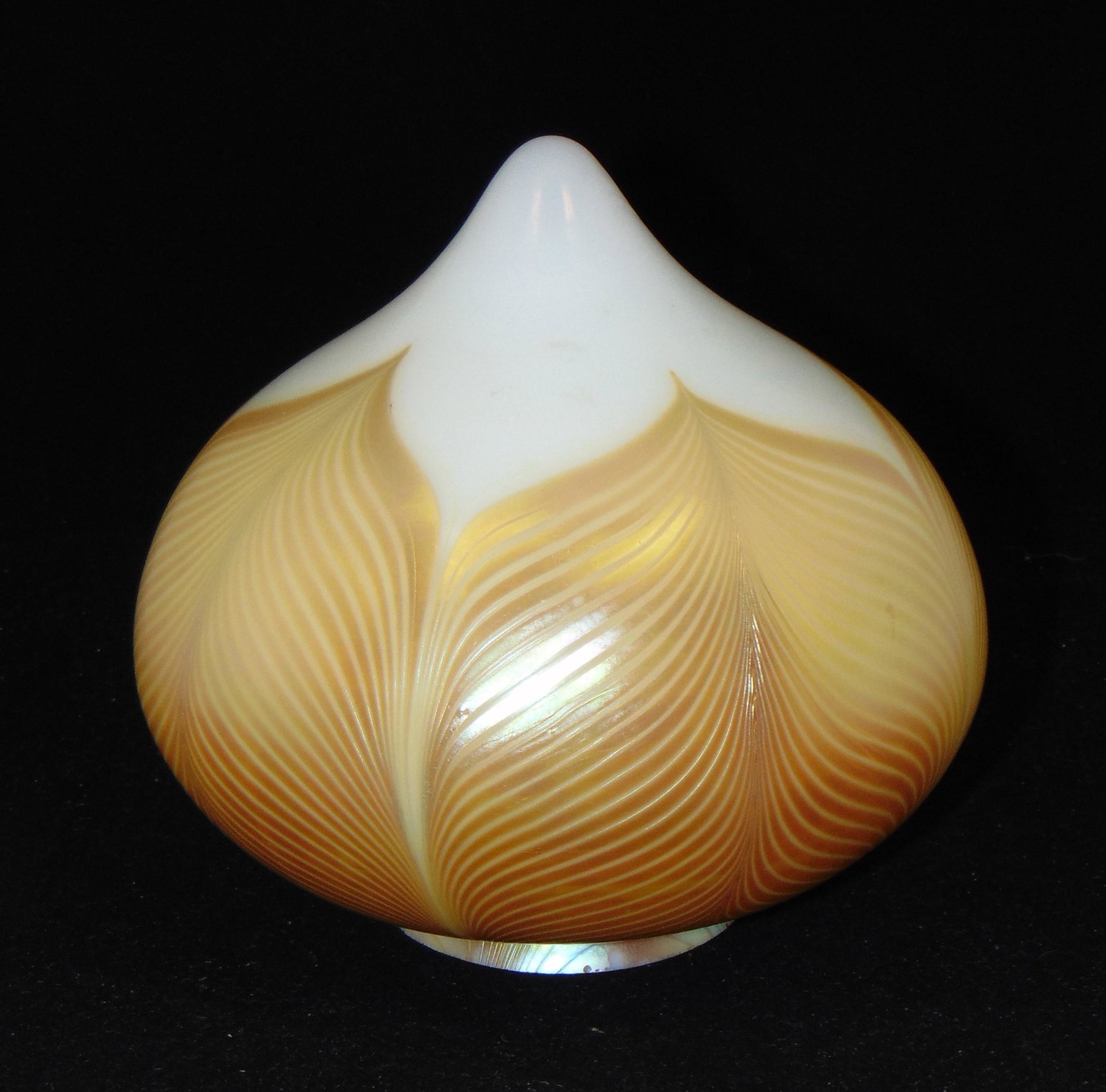 Quezal art glass ceiling shade (1 of 6)