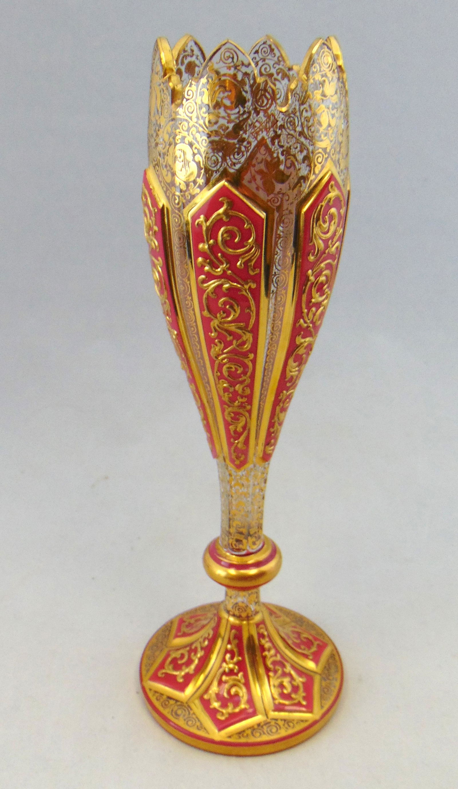 Graf Harrach art glass vase (1 of 4)