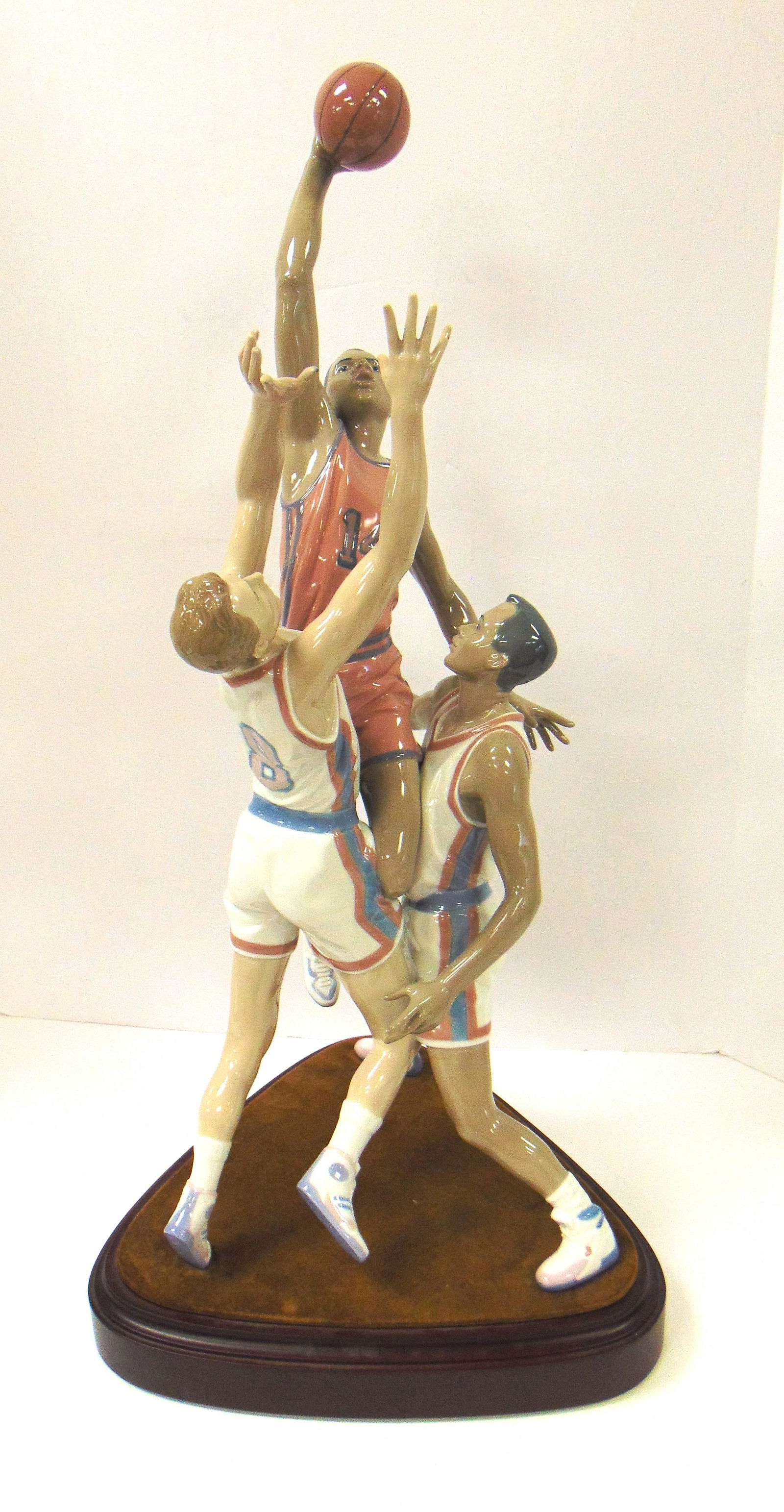 Large Lladro porcelain figurine (1 of 6)