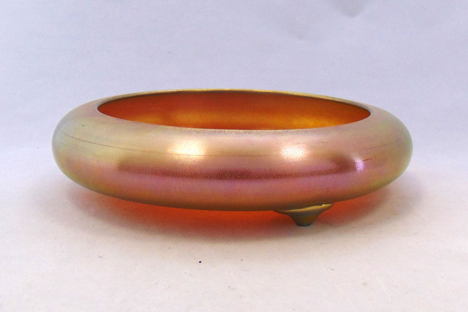 Steuben Gold Aurene glass bowl (1 of 5)