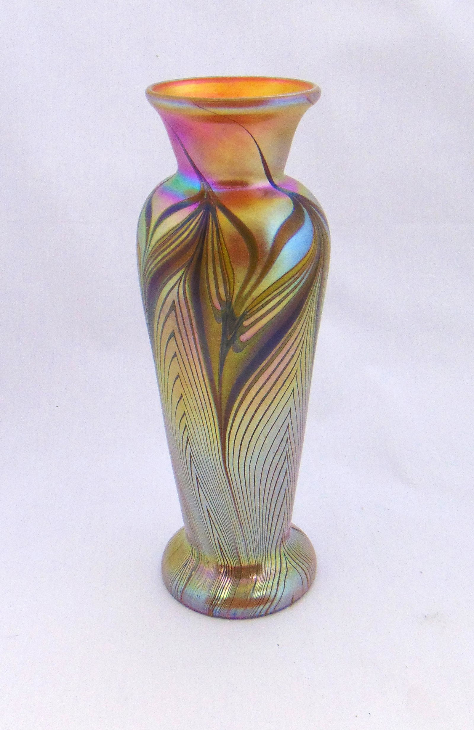 Lundberg art glass vase (1 of 4)