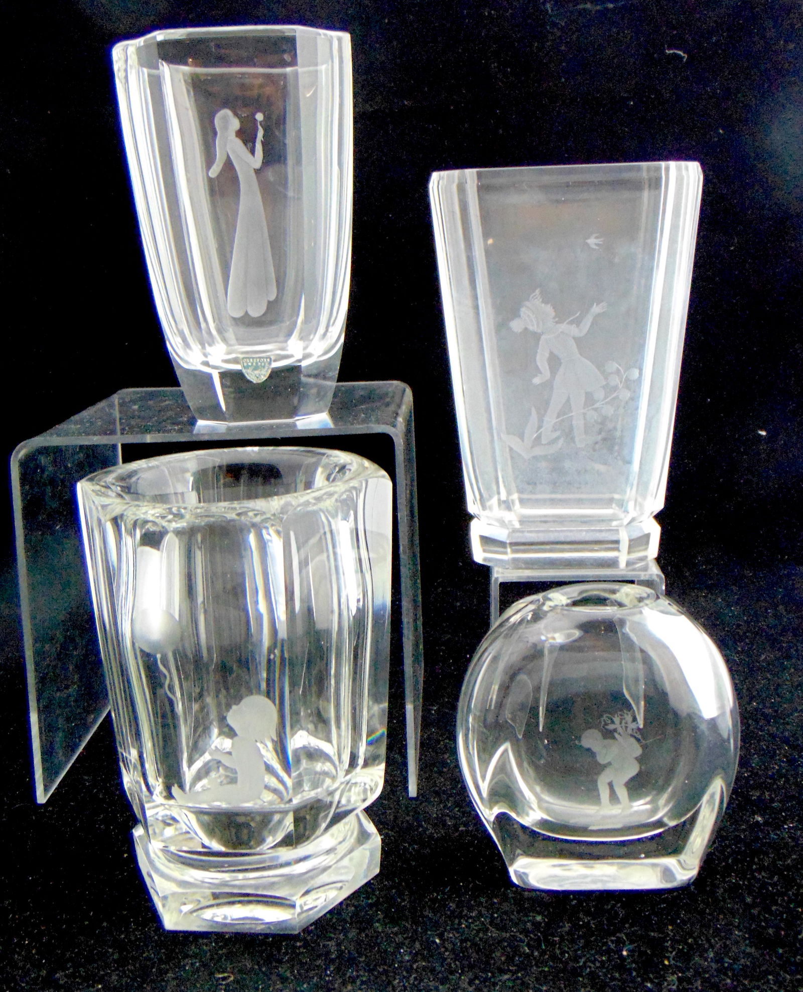 Four Swedish crystal glass vases (1 of 6)
