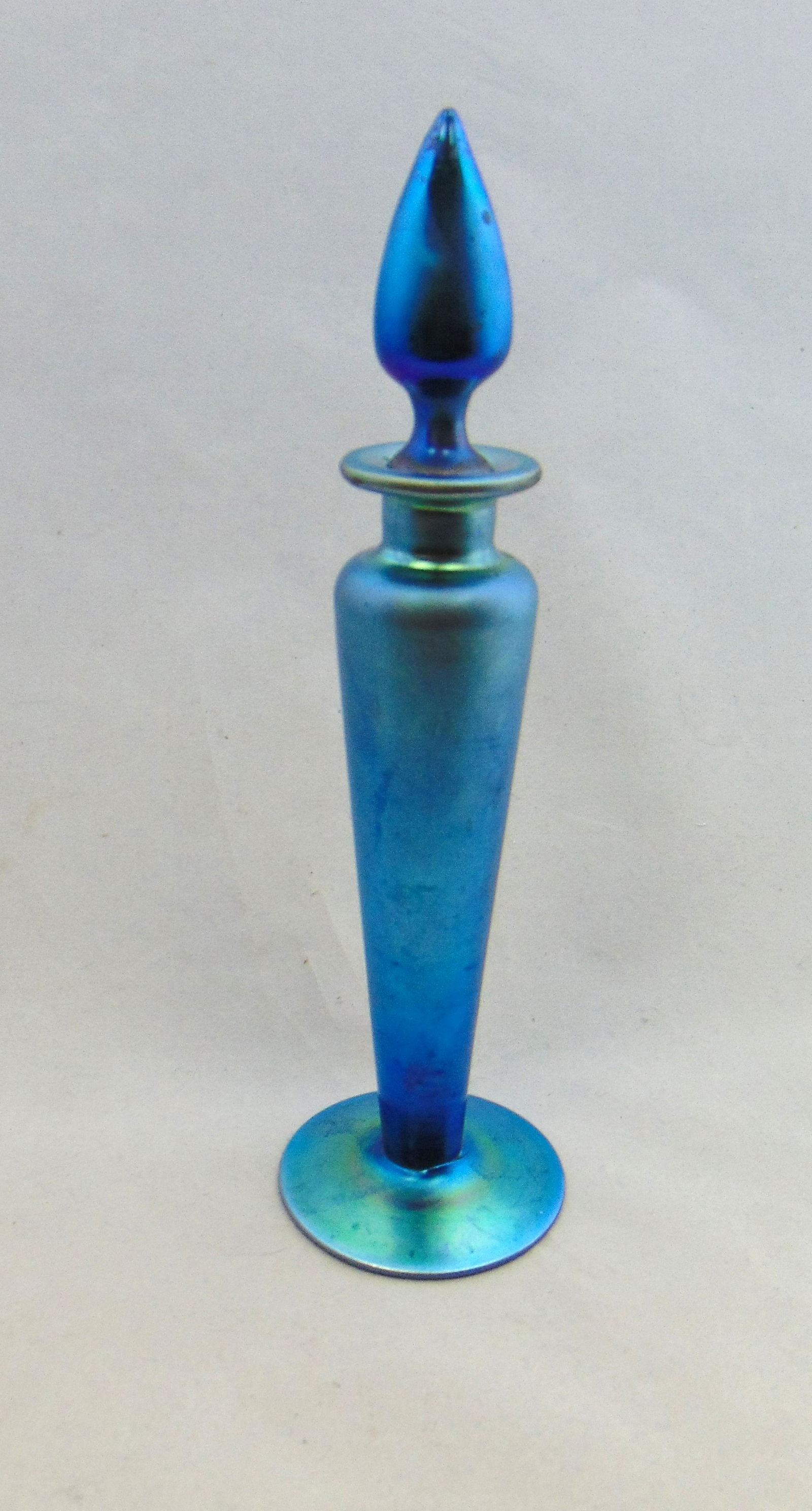 Steuben Blue Aurene perfume (1 of 4)