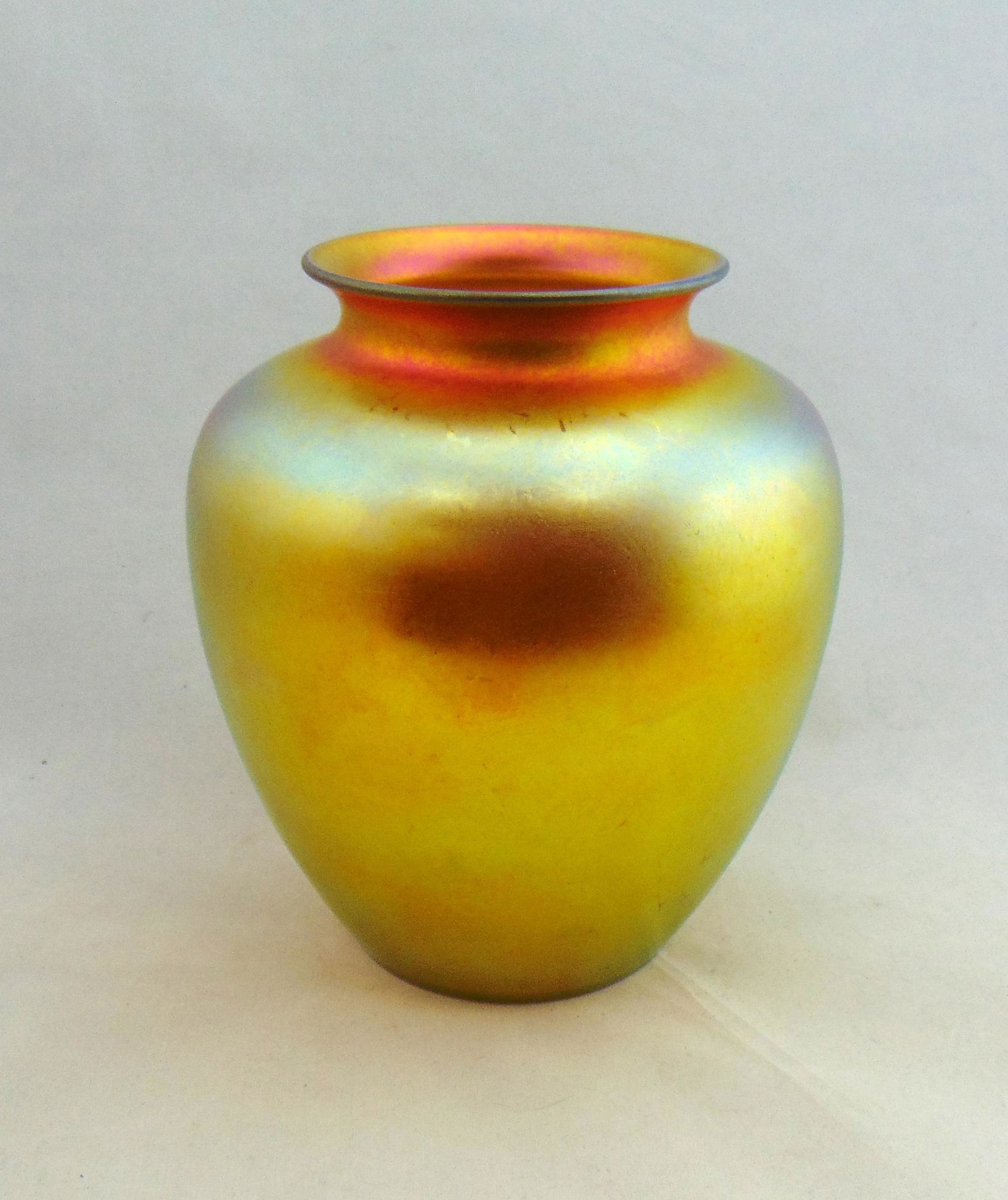 Steuben Gold Aurene glass vase (1 of 4)
