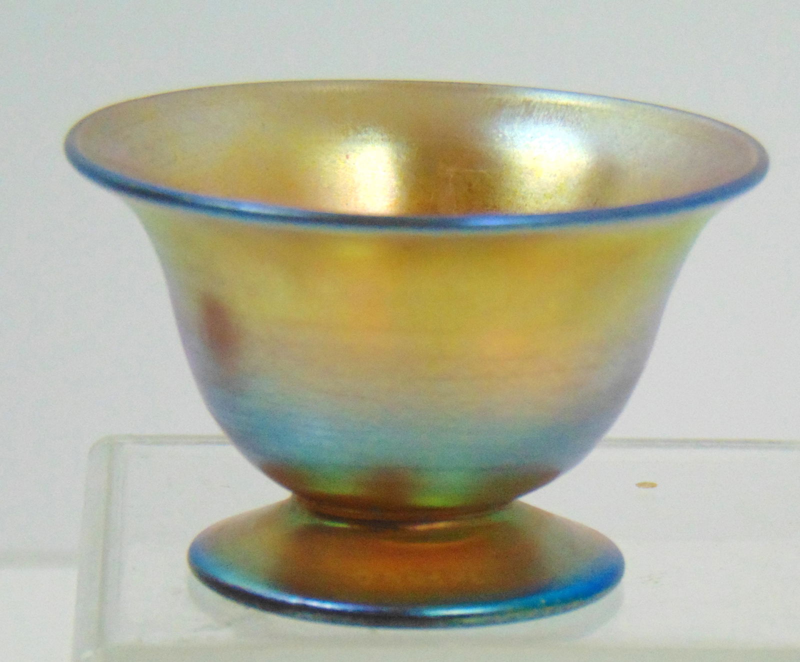 Steuben Gold Aurene open salt (1 of 2)