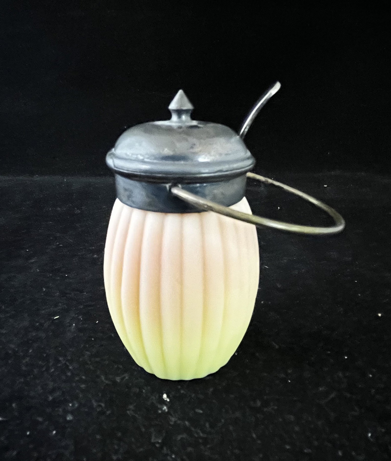 Mt. Washington Burmese mustard: Mt Washington Burmese mustard in the melon ribbed pattern, 3" ht. CONDITION: good with no defects found.