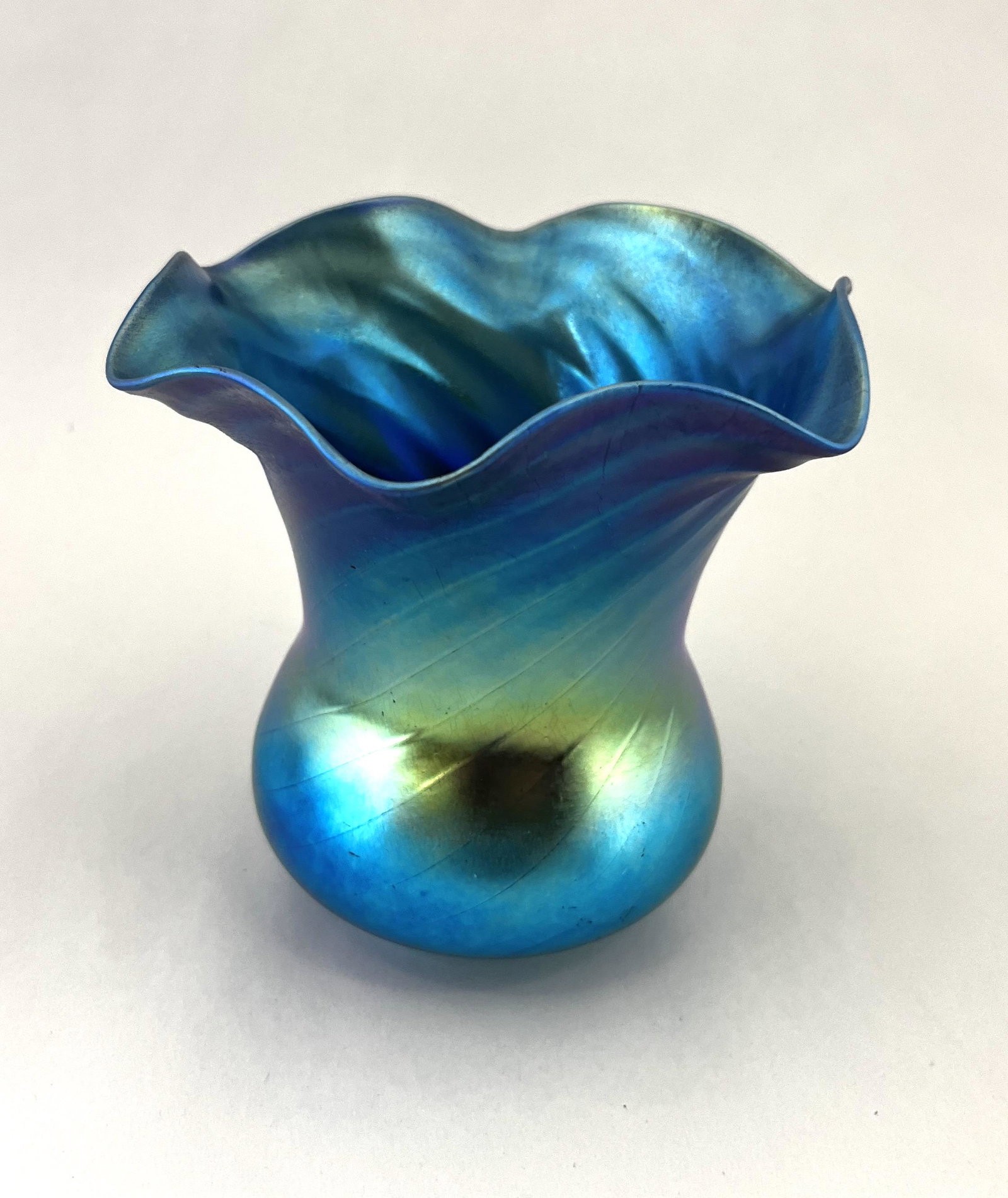 Steuben Blue Aurene shade vase (1 of 5)