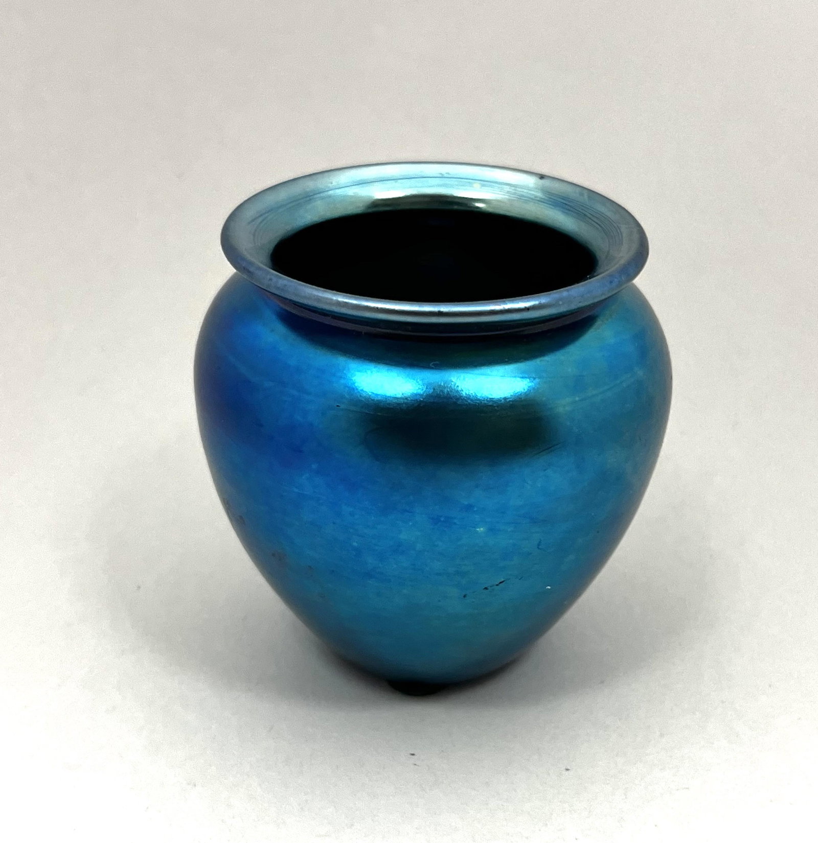 Steuben Blue Aurene cabinet vase (1 of 5)