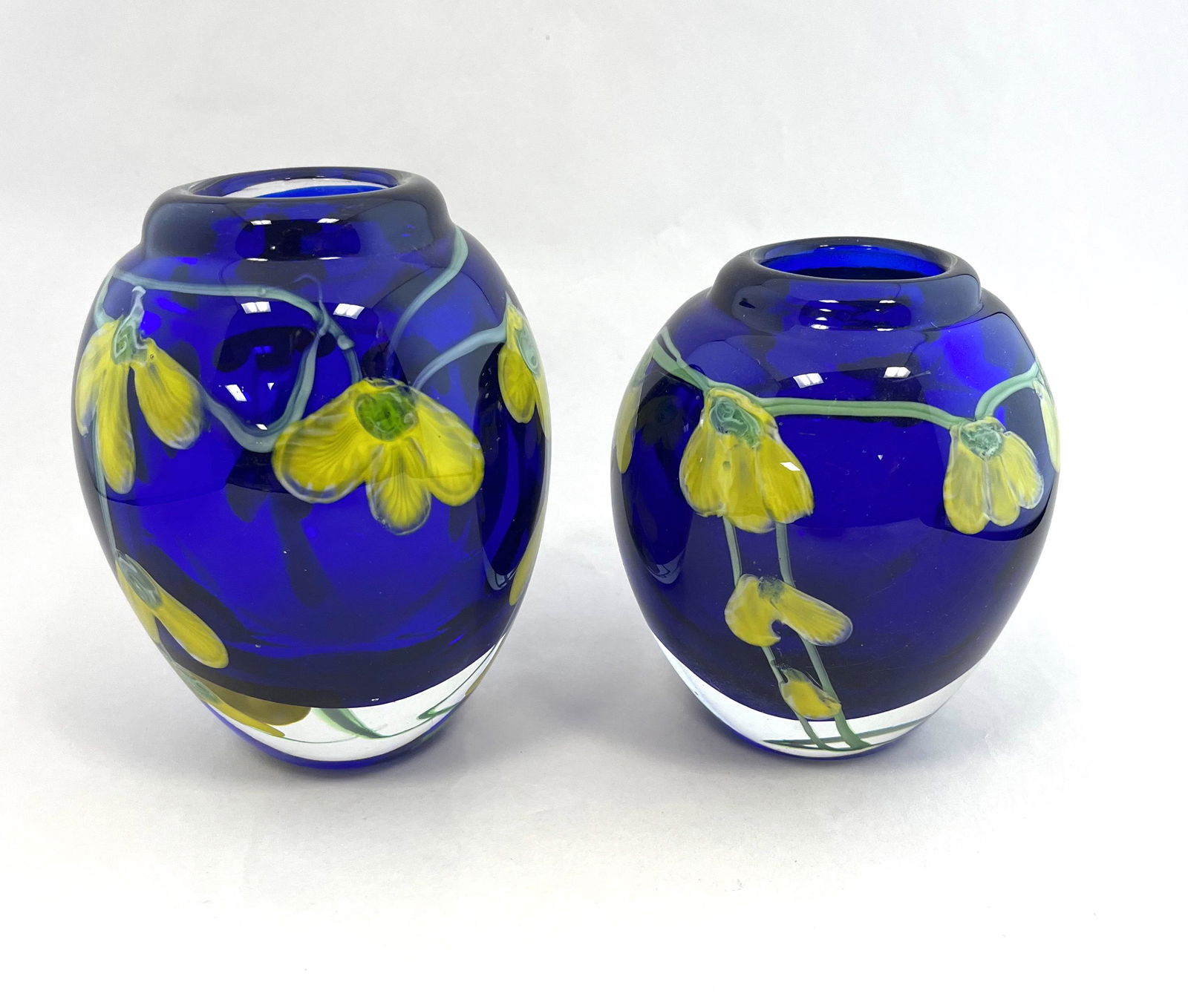 Two matching paperweight glass vases (1 of 4)