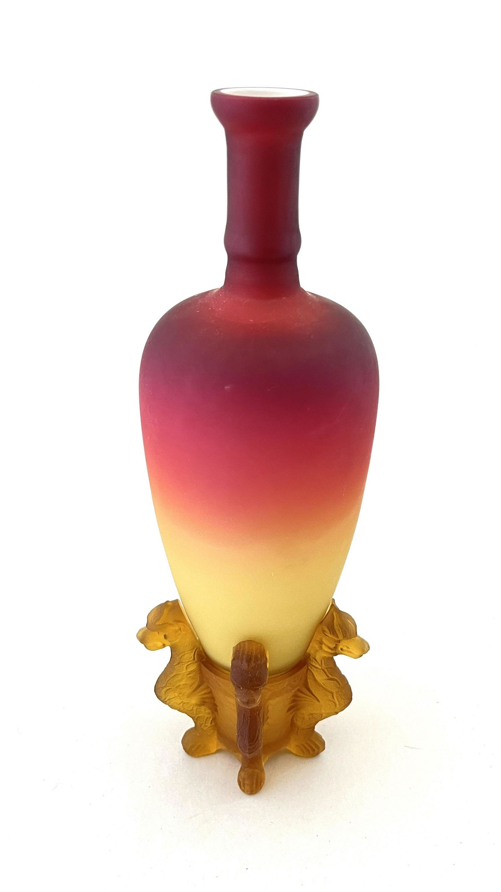 Hobbs Peachblow Morgan vase (1 of 6)