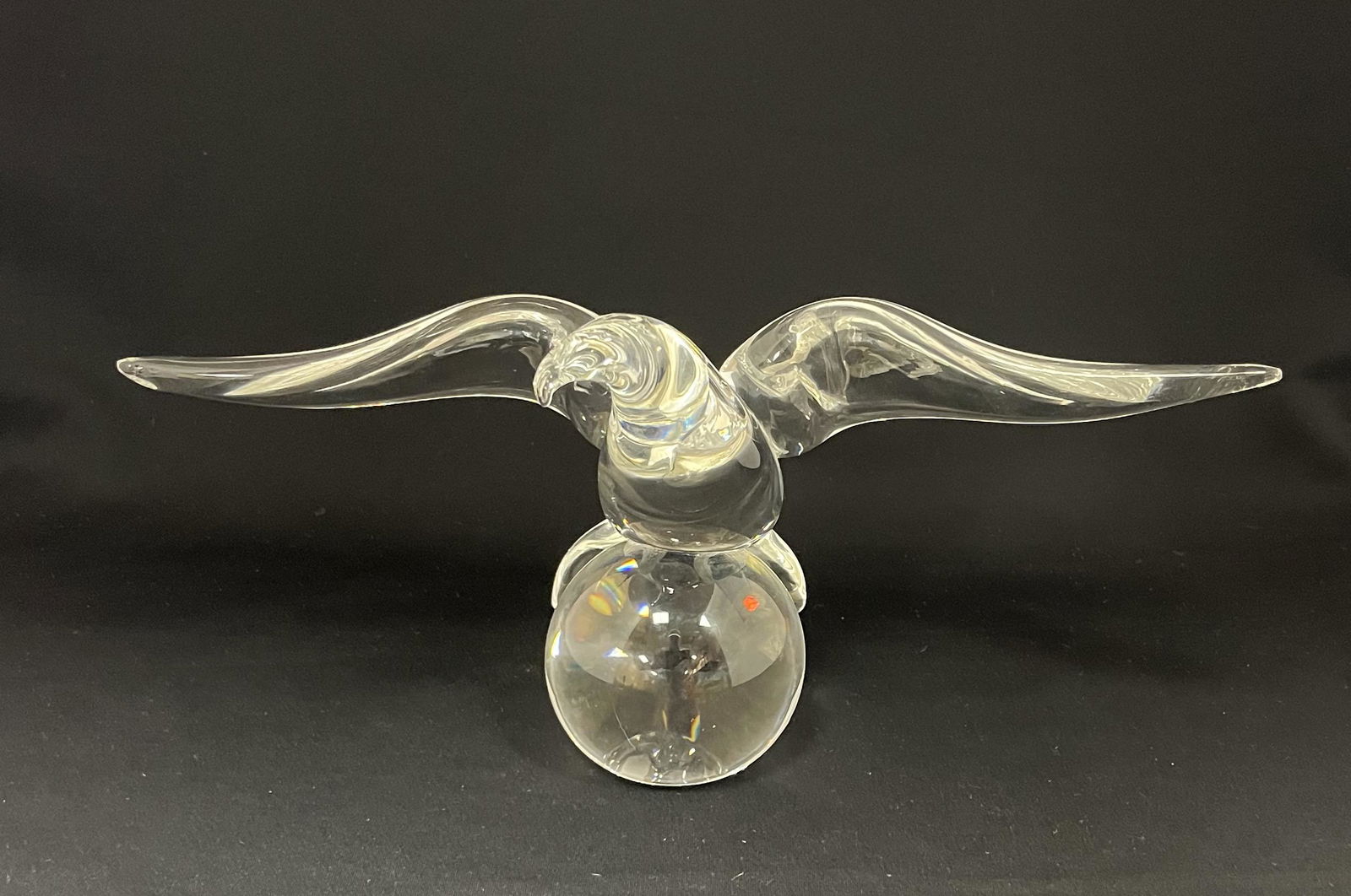 Steuben flying eagle sculpture (1 of 5)