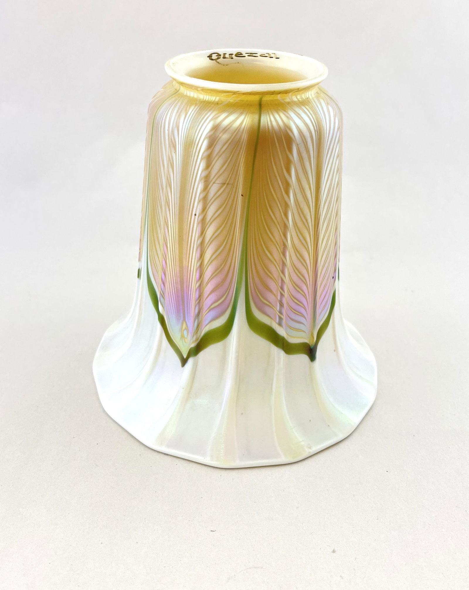 Quezal art glass shade (1 of 4)