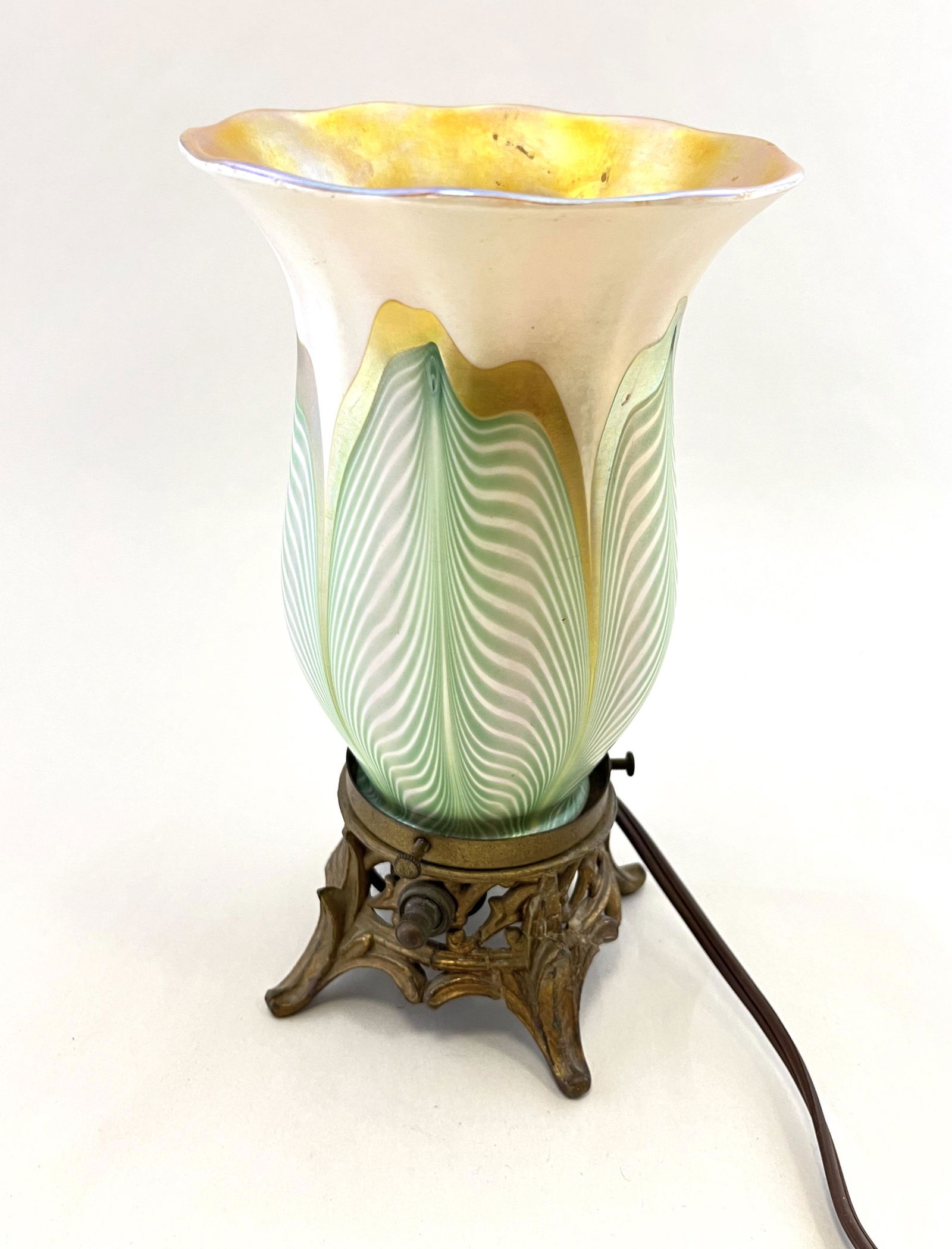 Quezal glass and metal night light (1 of 4)