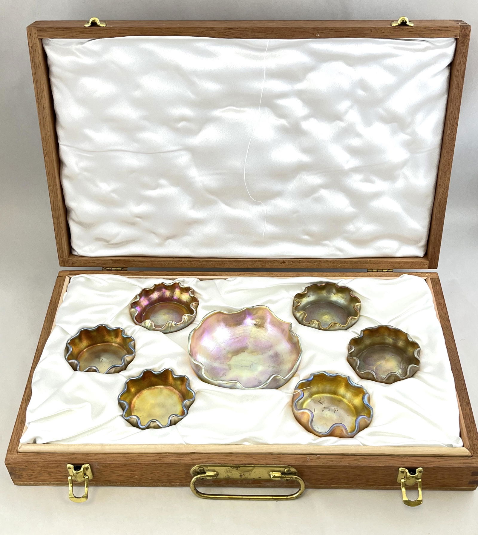 Box set of Tiffany Gold salts (1 of 6)