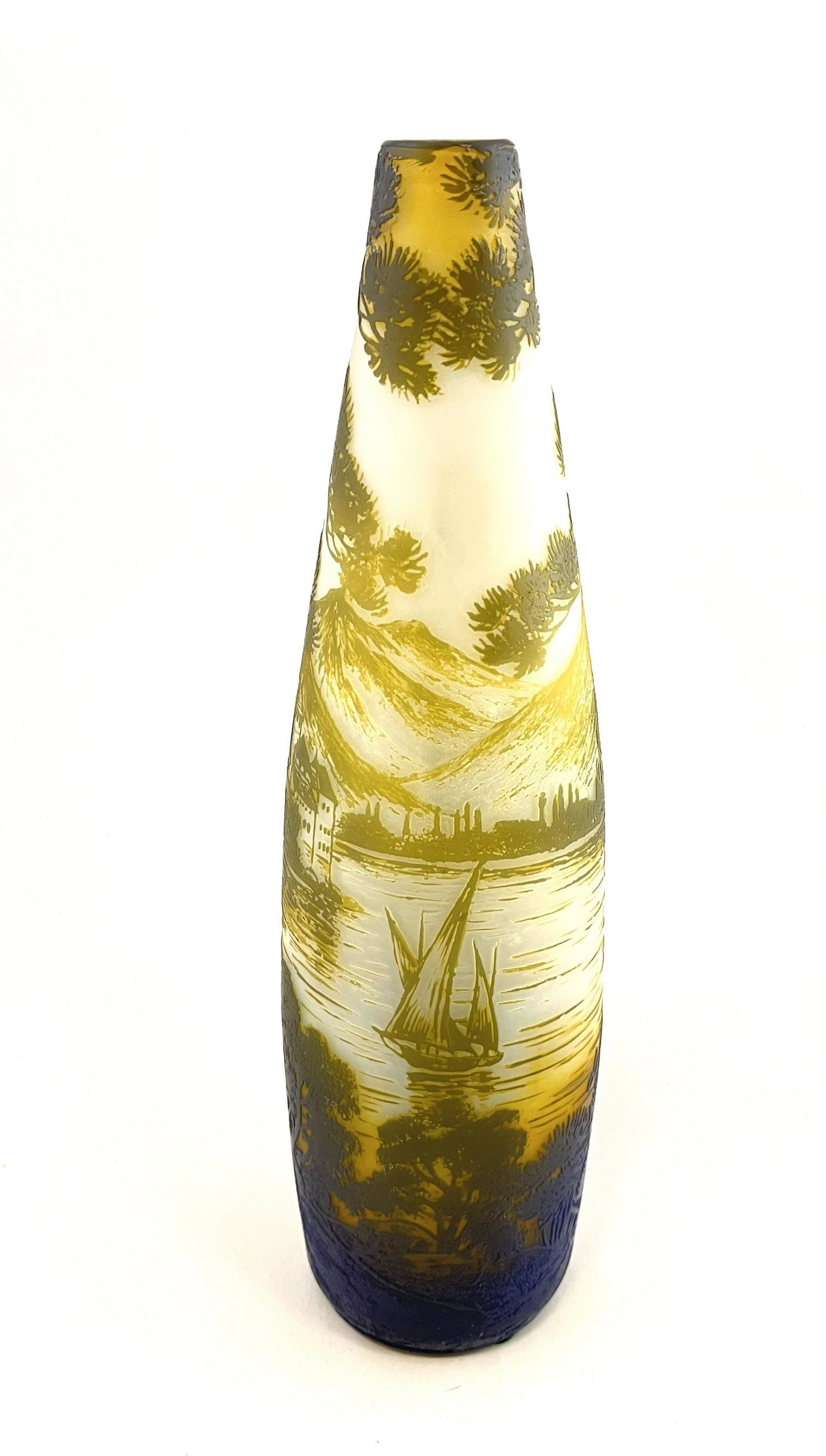 Devez French cameo glass vase (1 of 6)