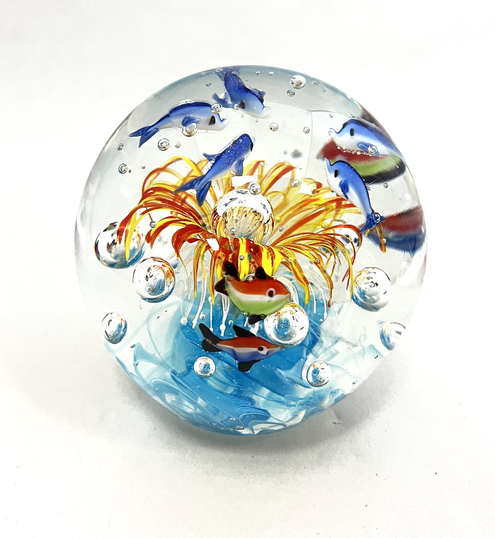 Murano aquarium clear paperweight (1 of 4)