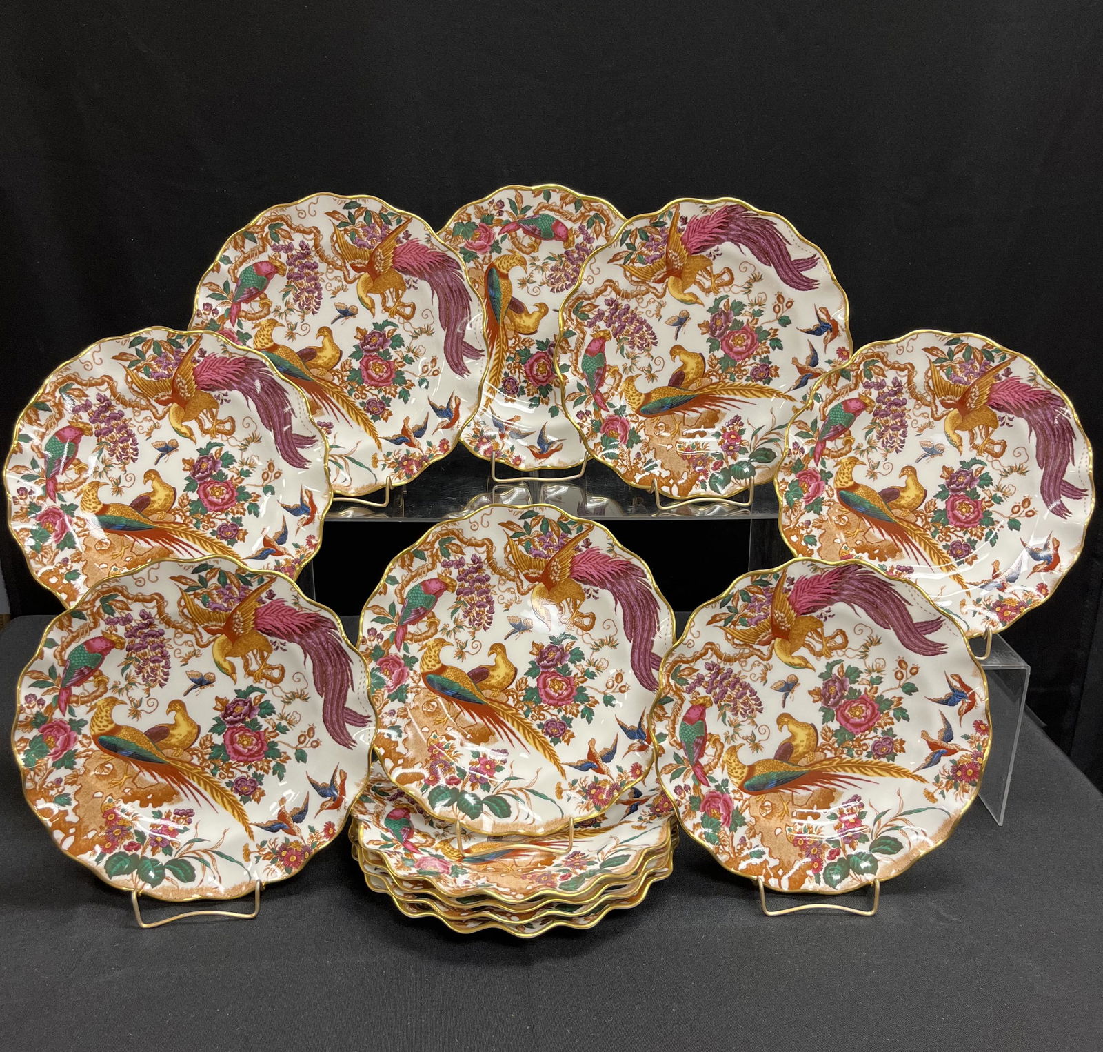 12 Royal Crown Derby lunch plates (1 of 4)