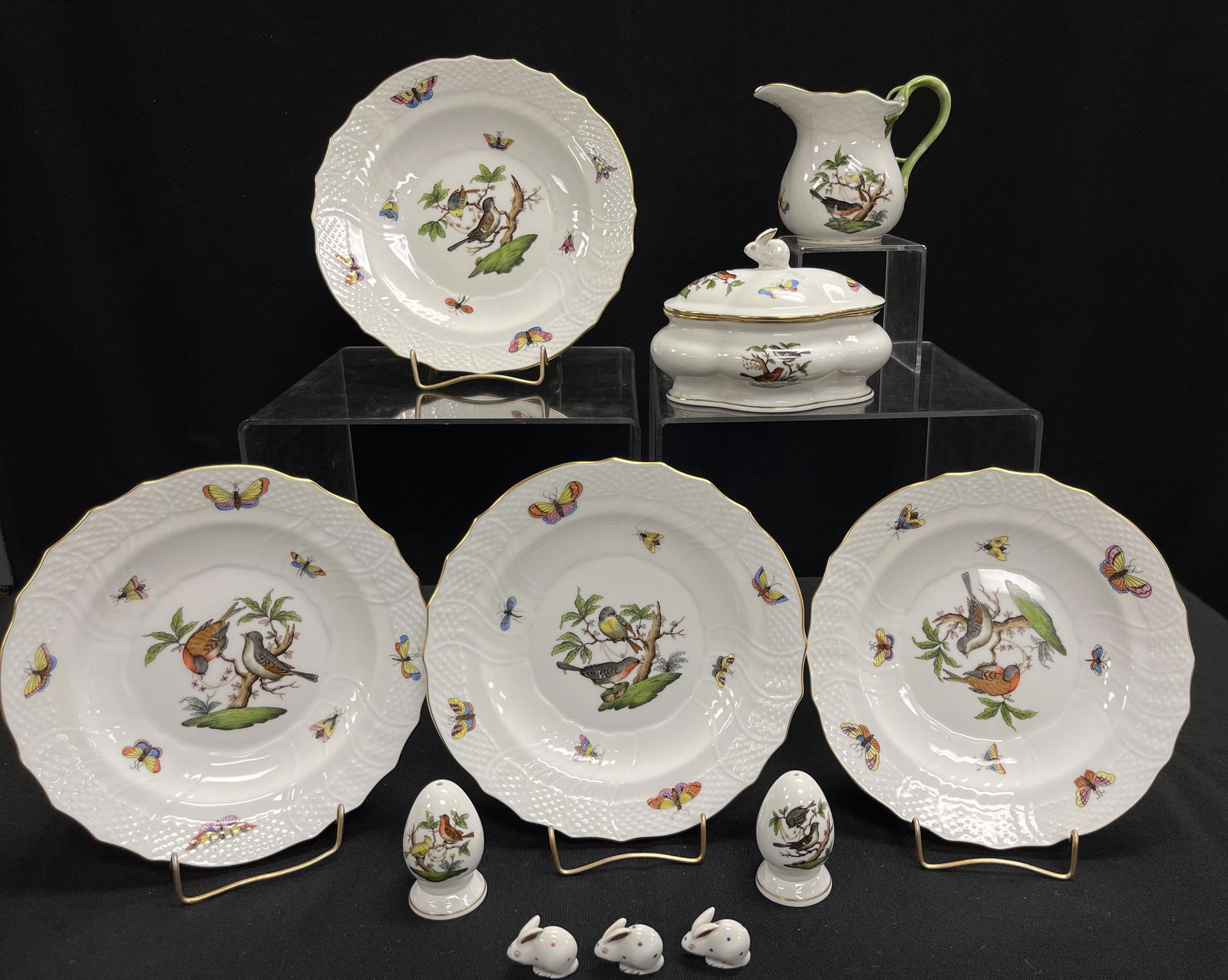 Group of Rothschild Bird items (1 of 4)