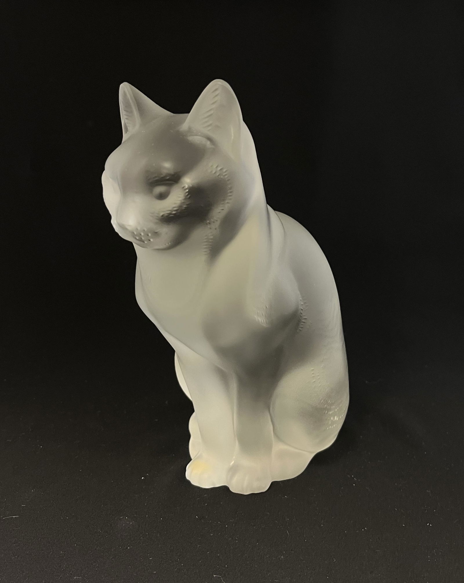 Lalique seated cat sculpture (1 of 4)