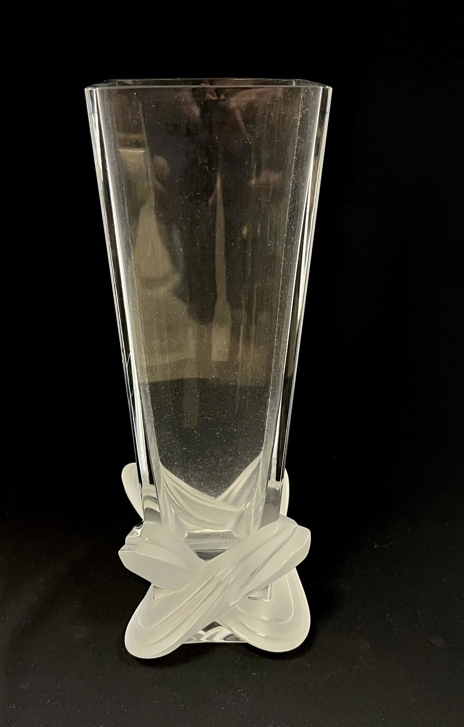 Lalique "Lucca" glass vase (1 of 5)