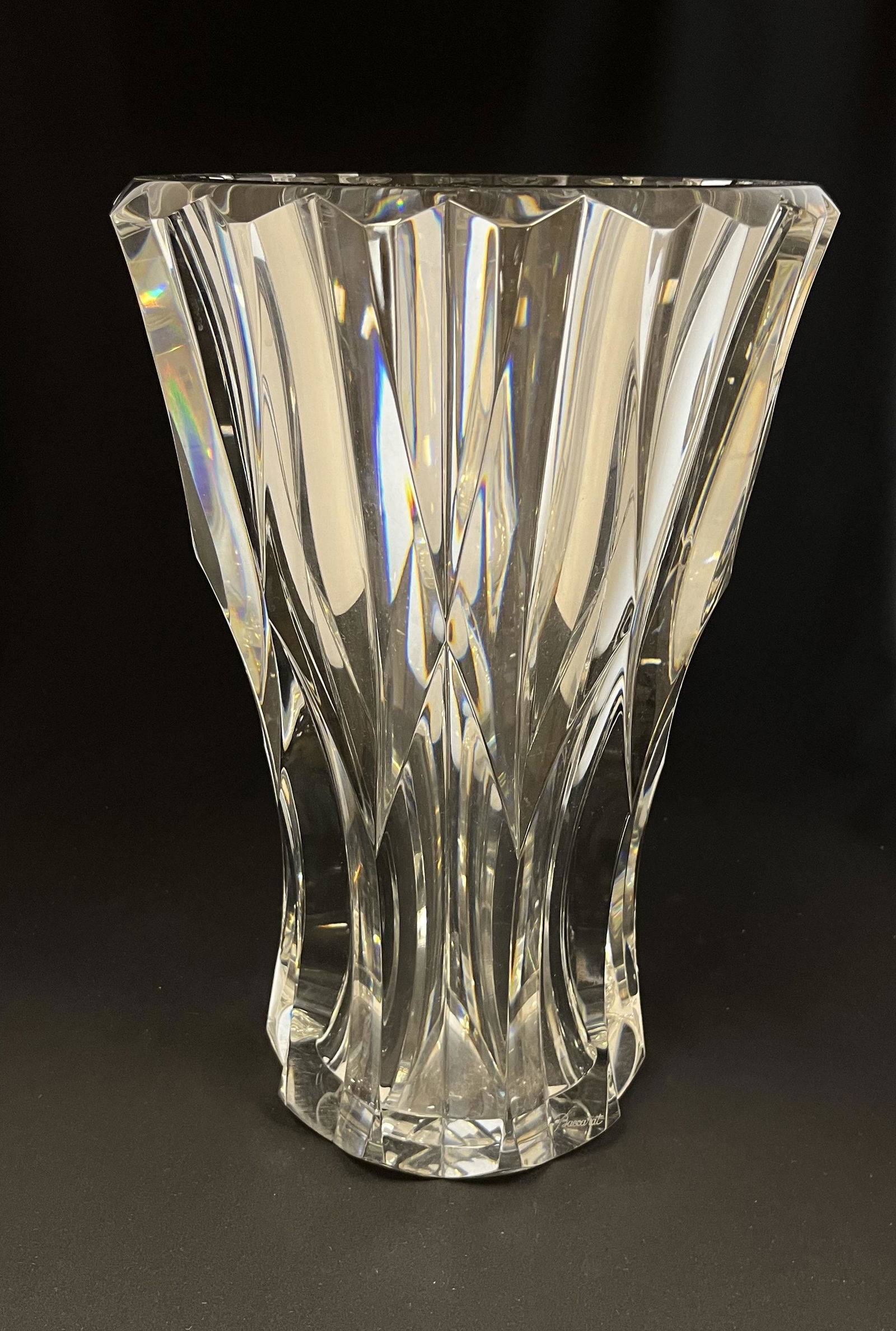 Magnum Baccarat glass vase (1 of 5)