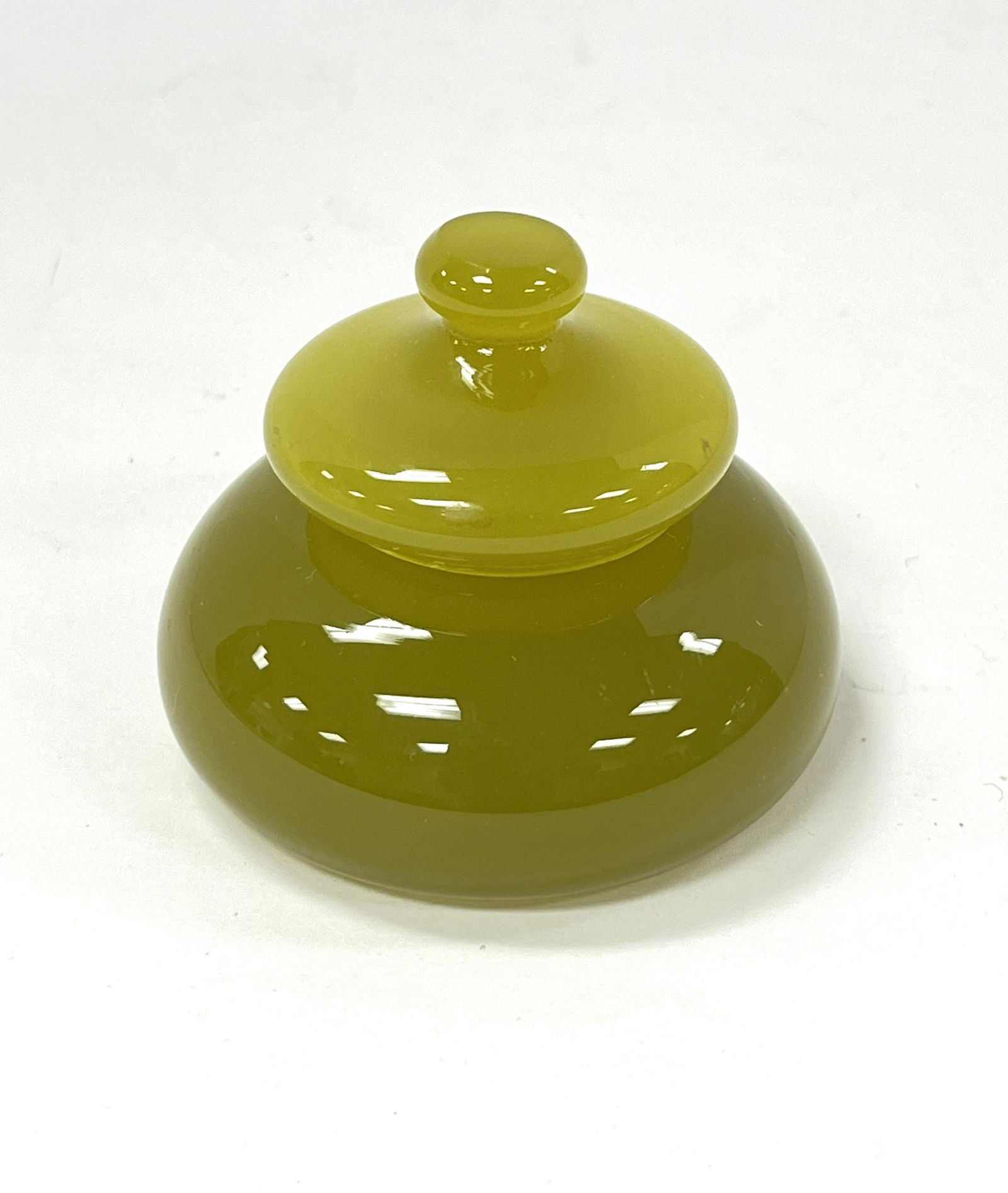 Steuben covered jar, signed  F Carder (1 of 5)