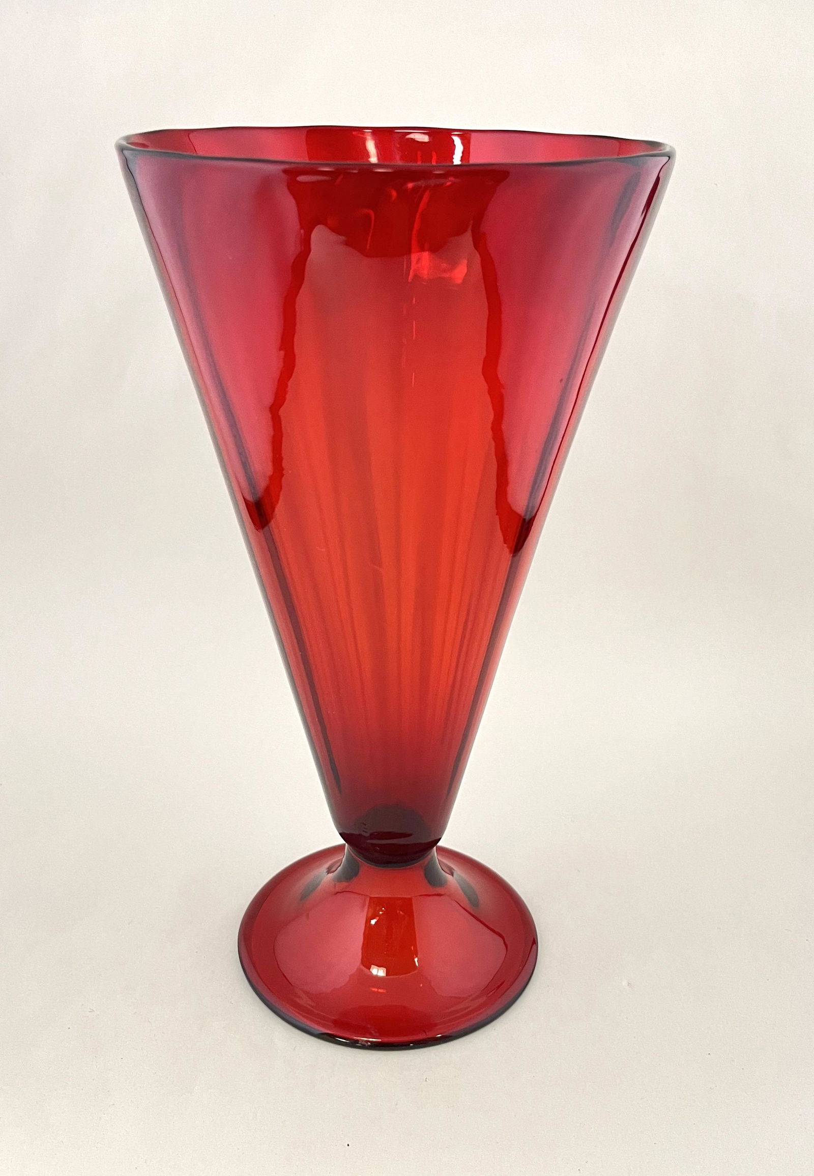 Steuben Selenium red glass vase (1 of 4)