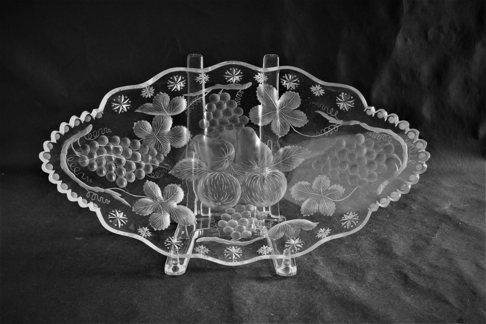 H. P. Sinclaire "3 Fruits" Bowl.: H. P. Sinclaire "3 Fruits" Oval Engraved Bowl. Unsigned, but attributed to Sinclaire. Beautiful intaglio of grapes, pears and gooseberries. 14" length