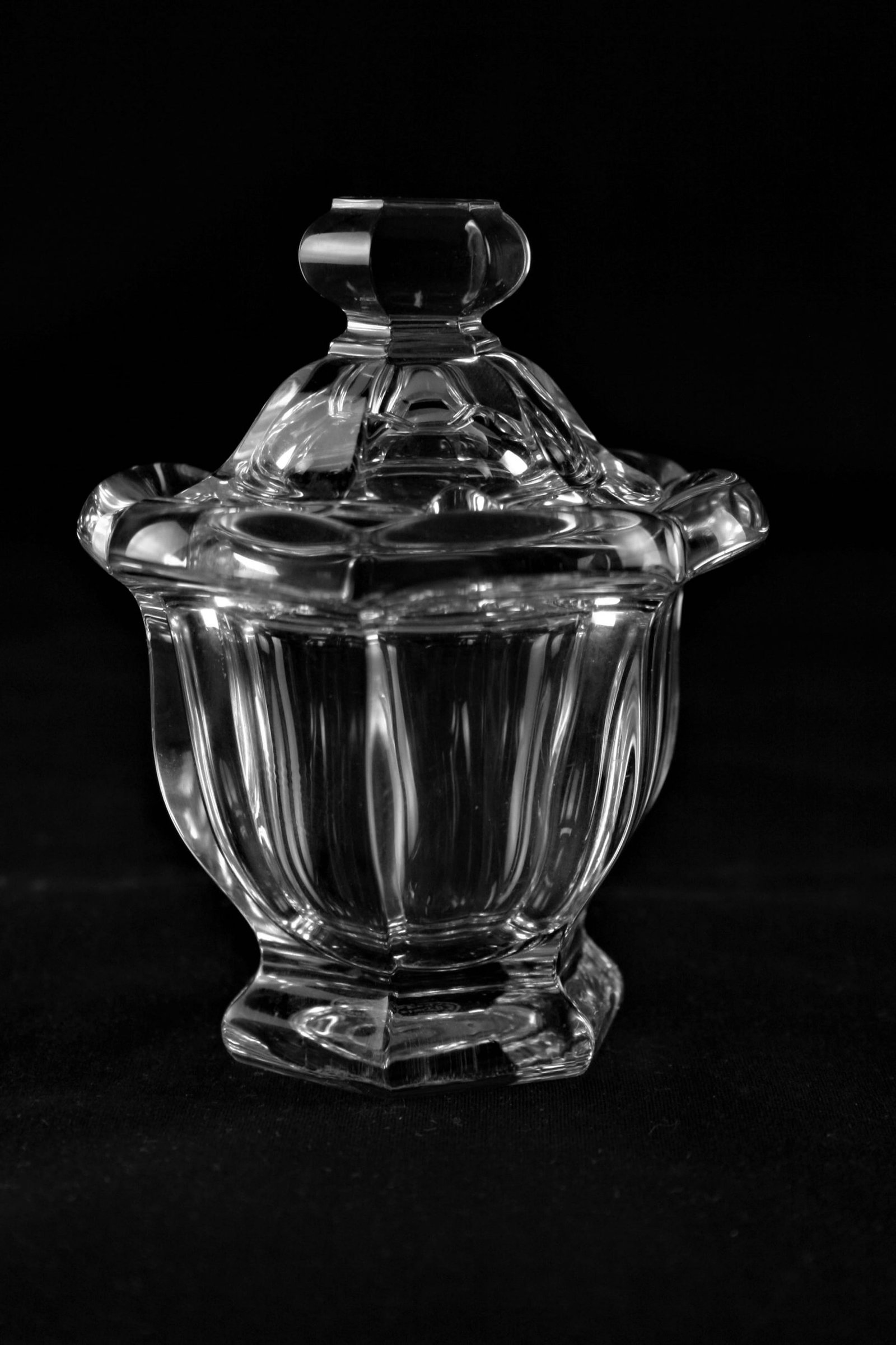 Baccarat "Panel" Condiment Jar. (1 of 3)