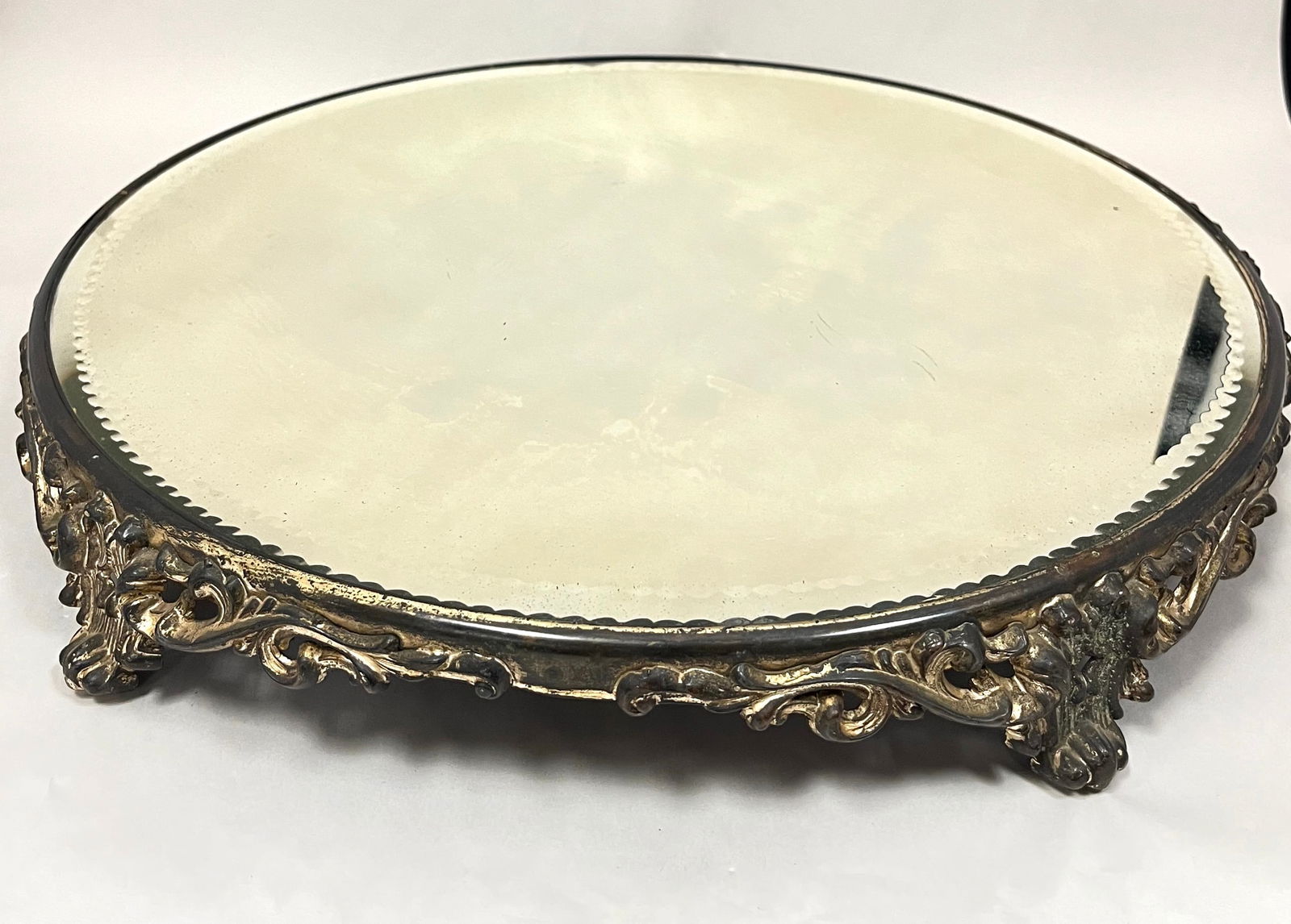 Large five footed Mirror Plateau. (1 of 4)