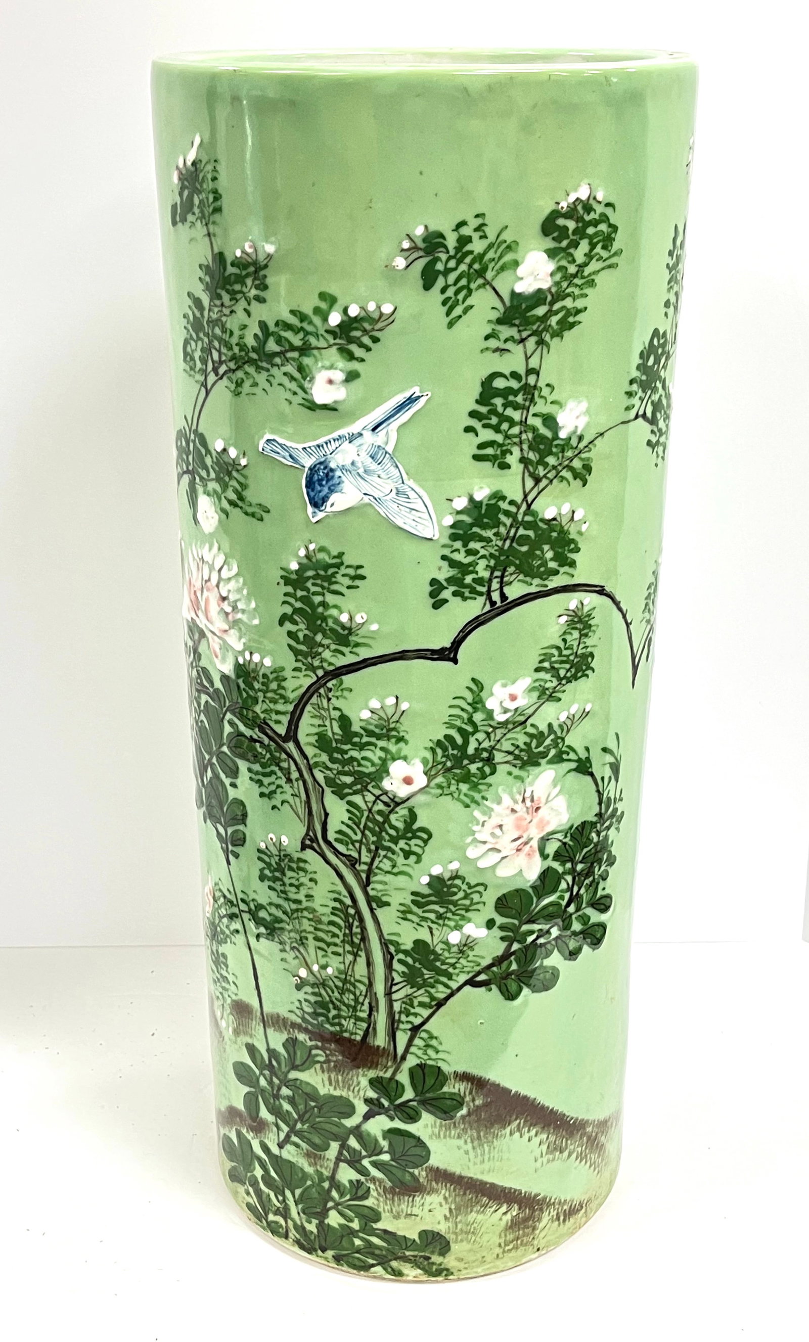 Japanese Meiji porcelain Arrow Stand: Japanses Meiji porcelain Arrow umbrella stand with birds and flowers. Circa late 19th century. 24 1/4" ht. CONDITION: no chips, cracks, repairs or material defects found. Jaremos attempts to call any 