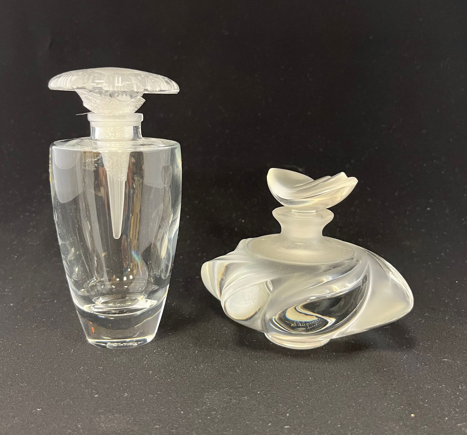 Two Lalique perfum bottles (1 of 4)
