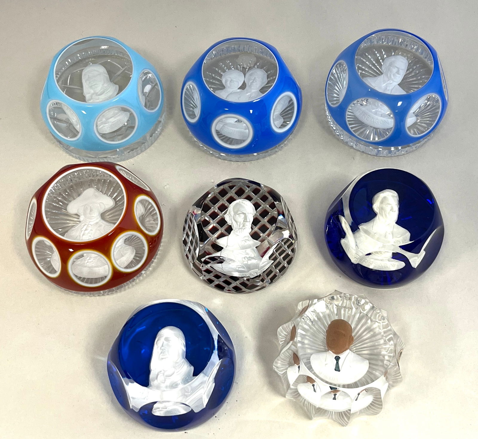 Gour of 8 Albret Sulphide paperweights (1 of 4)