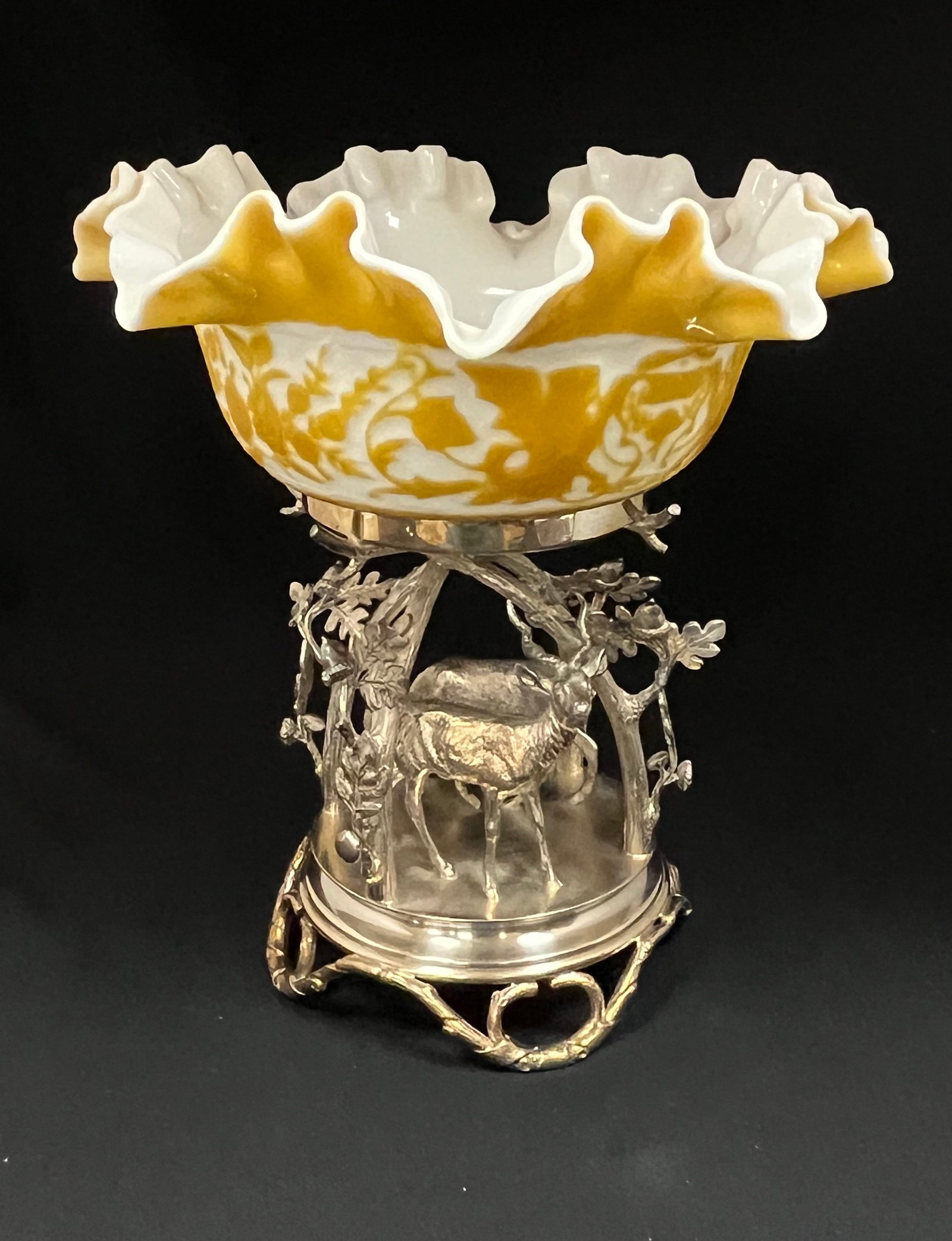 Mt. Washington cameo bowl and stand (1 of 6)