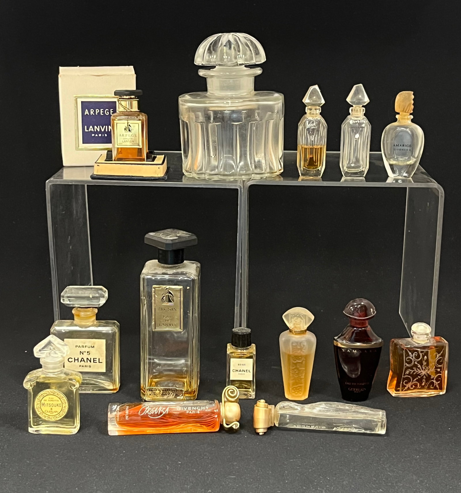 Group of Cologne bottles (1 of 5)