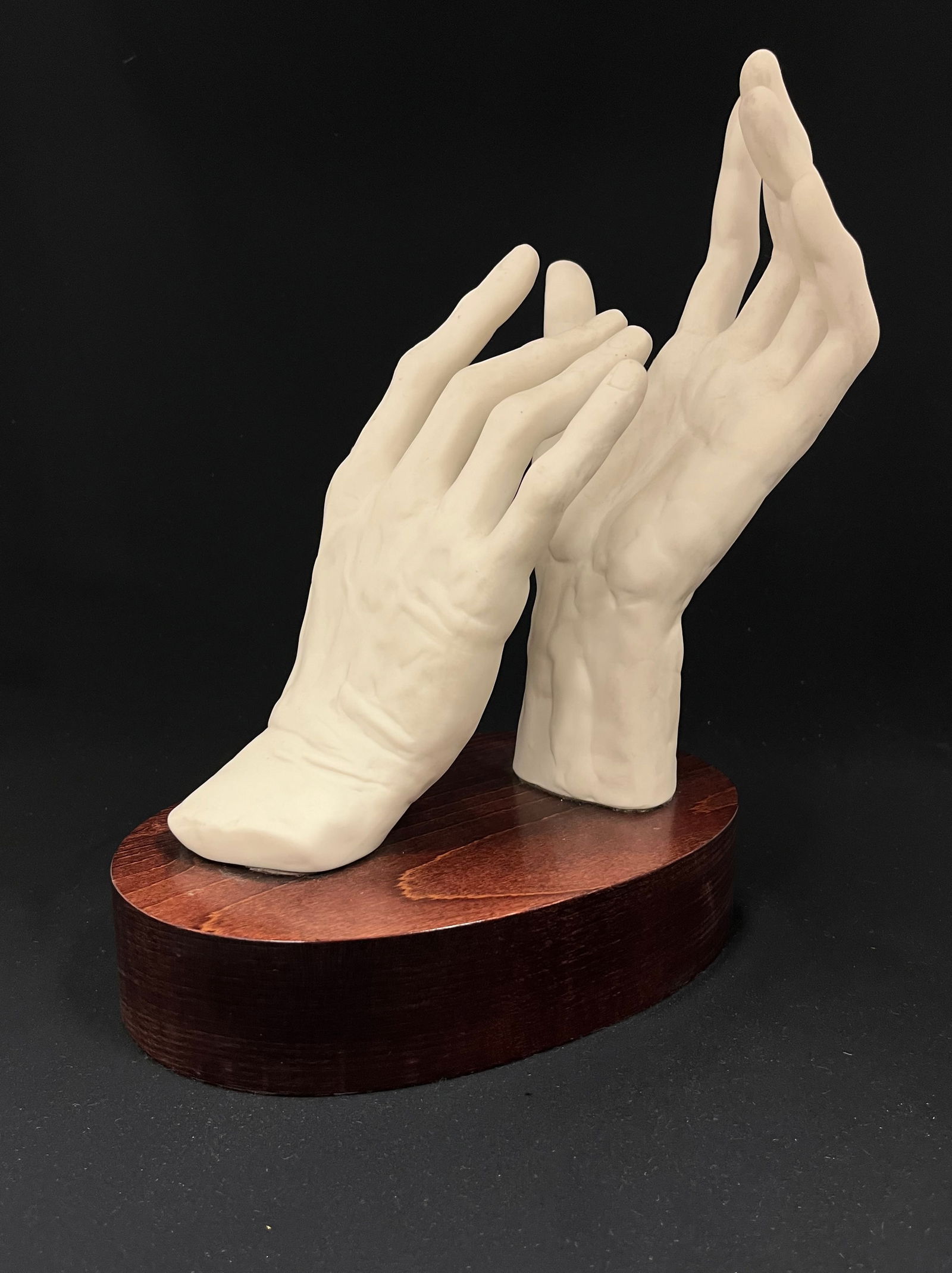 Cybis Hands Sculpture: Cybis Hands Sculpture on wooden base; signed; 11 1/2" Ht. CONDITION: no chips, cracks, repairs or material defects found, Jaremos attempts to call any material flaw that affects the price, but minor s