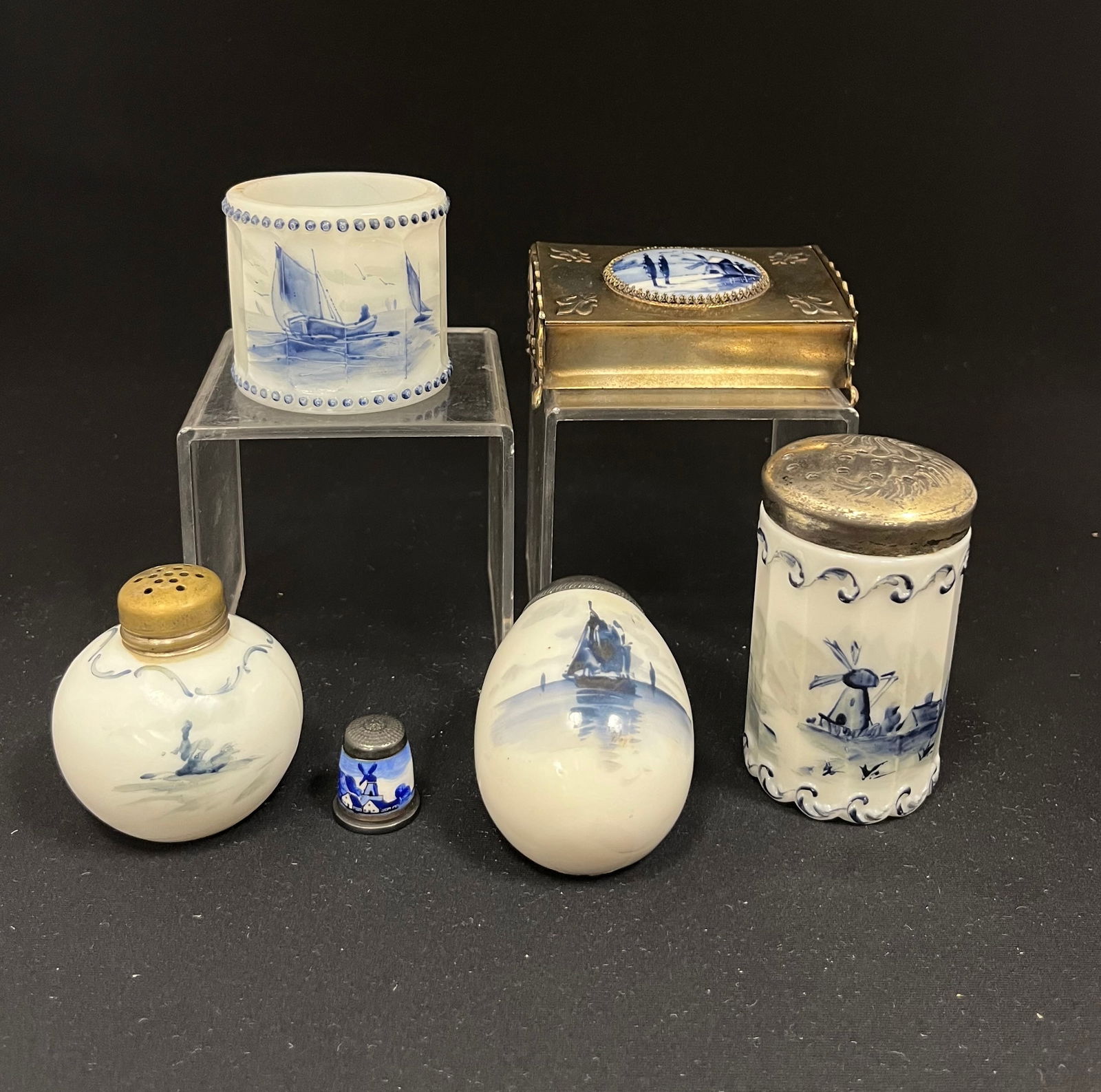 6 Delft Pairpoint glass items (1 of 6)
