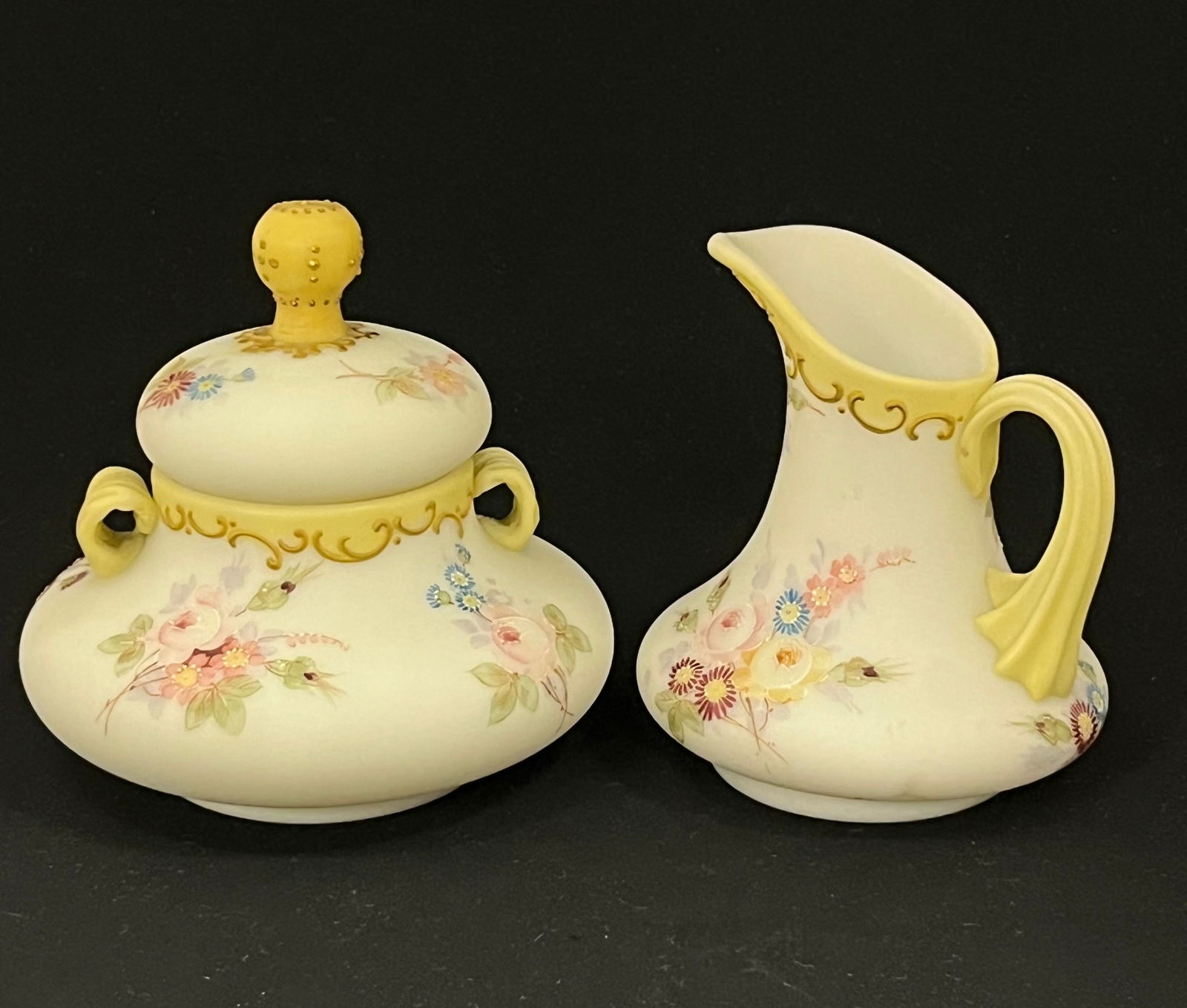 Crown Milano Cream and covered sugar (1 of 4)