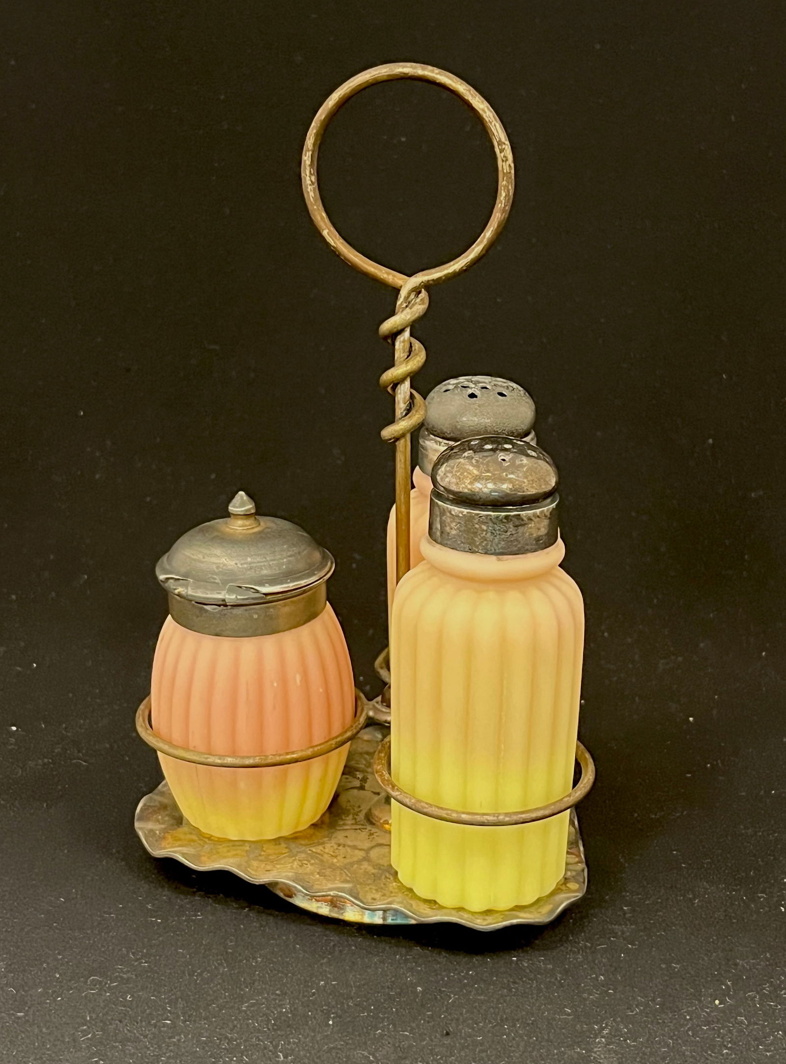 Mt. Washington Burmese shaker set (1 of 4)