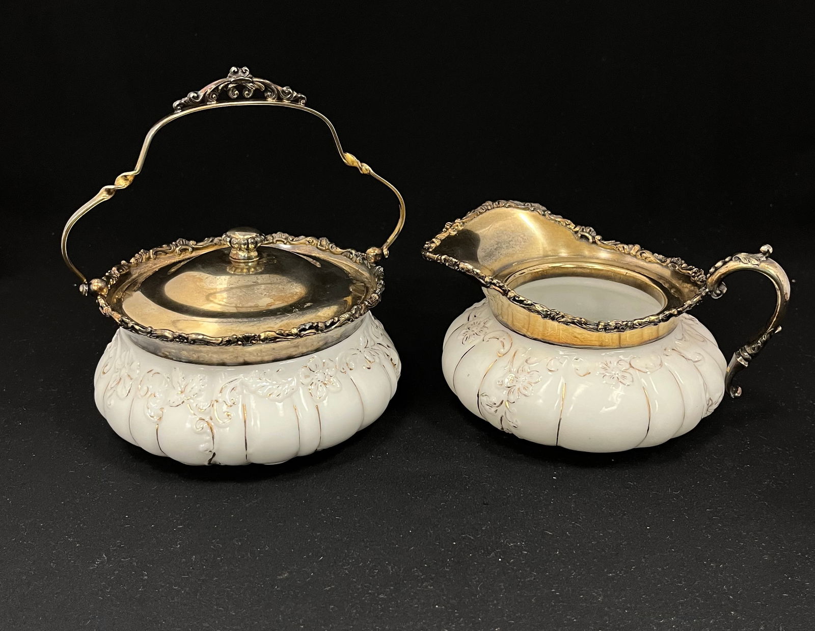 Mt. Washington creamer and sugar (1 of 3)