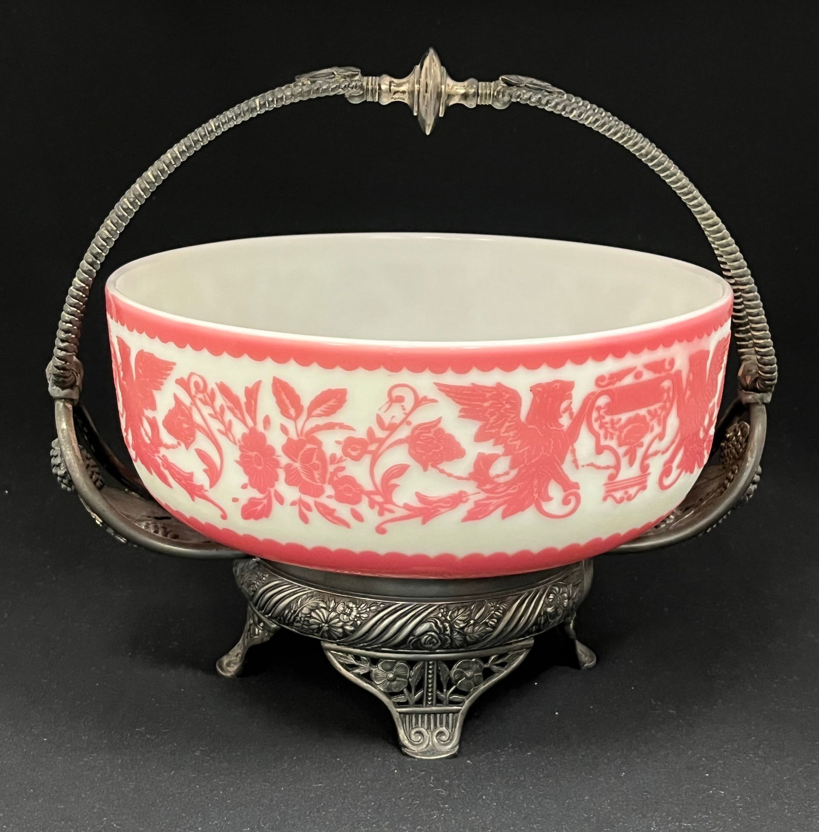 Mt. Washington cameo Brides basket (1 of 6)